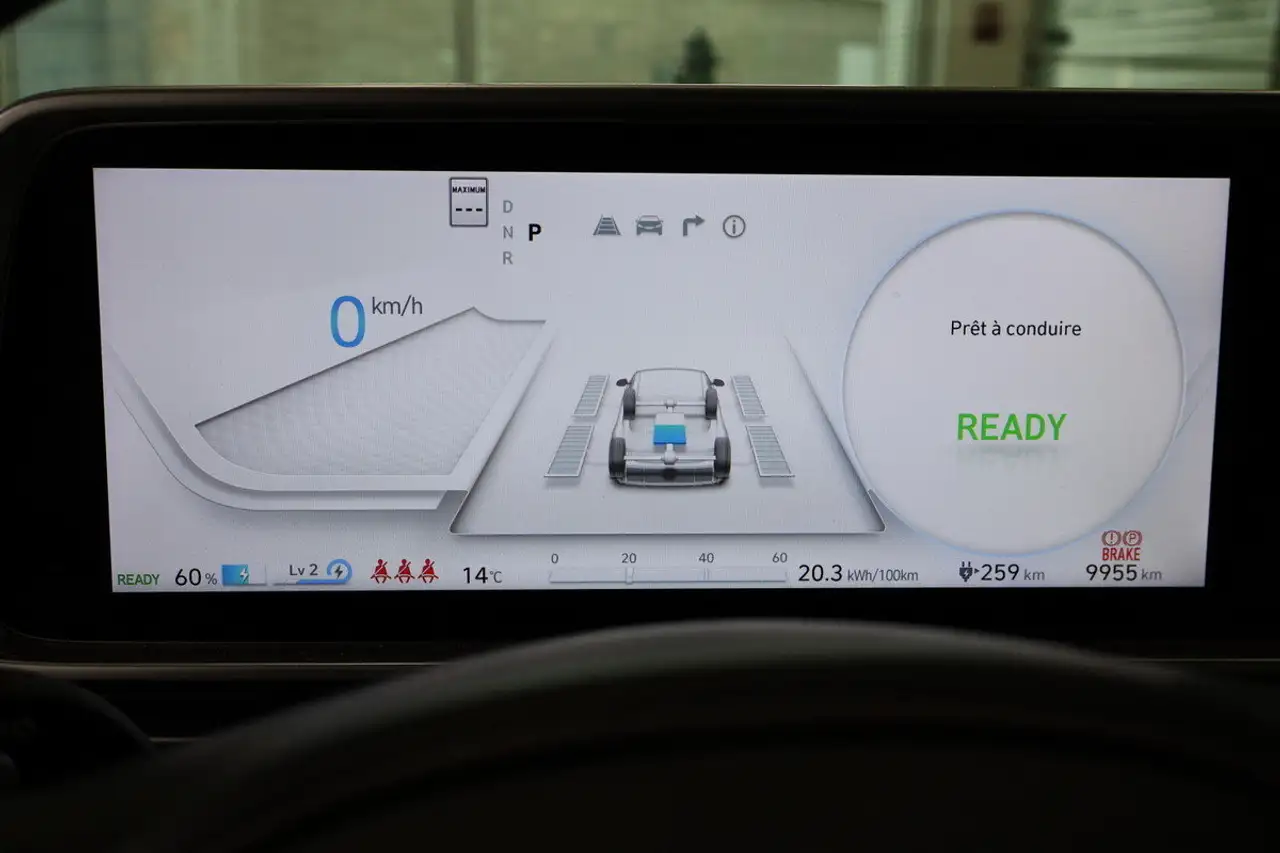 Hyundai IONIQ 6 снимка Hyundai IONIQ 6