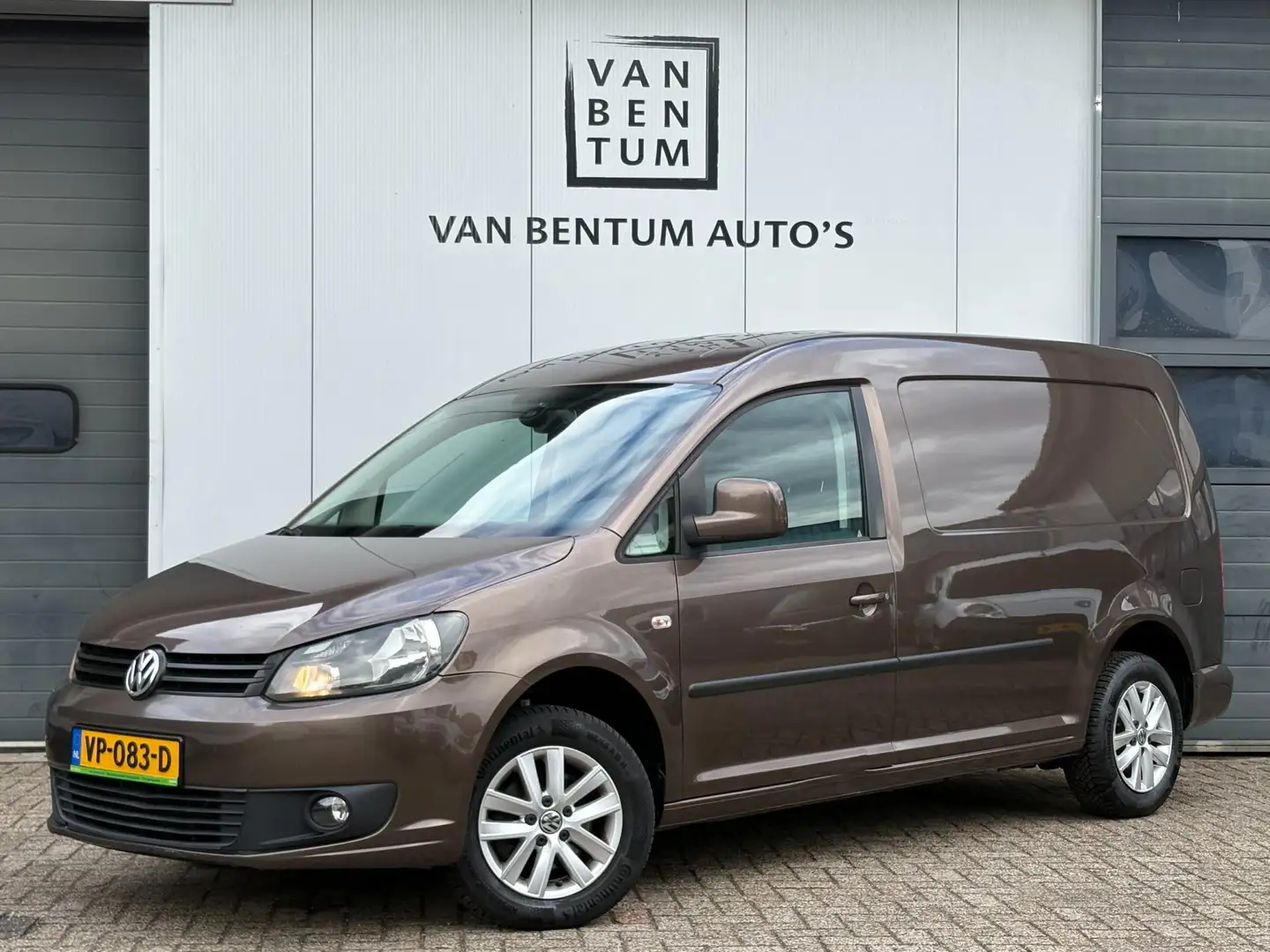 Volkswagen Caddy MAXI 1.6TDI 102pk Autom. L2 Navi Airco Cruise Brun - 1