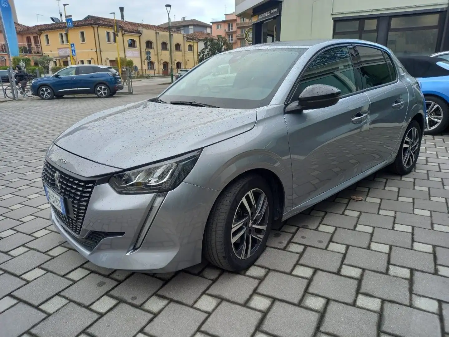 Peugeot 208 PureTech 100 Stop&Start 5 porte Allure Pack Gris - 2