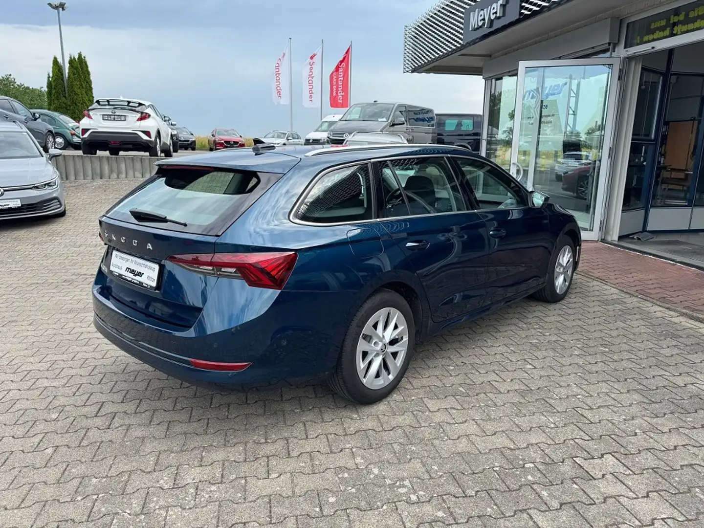 Skoda Octavia Combi 2.0 TDI Style Style Bleu - 2