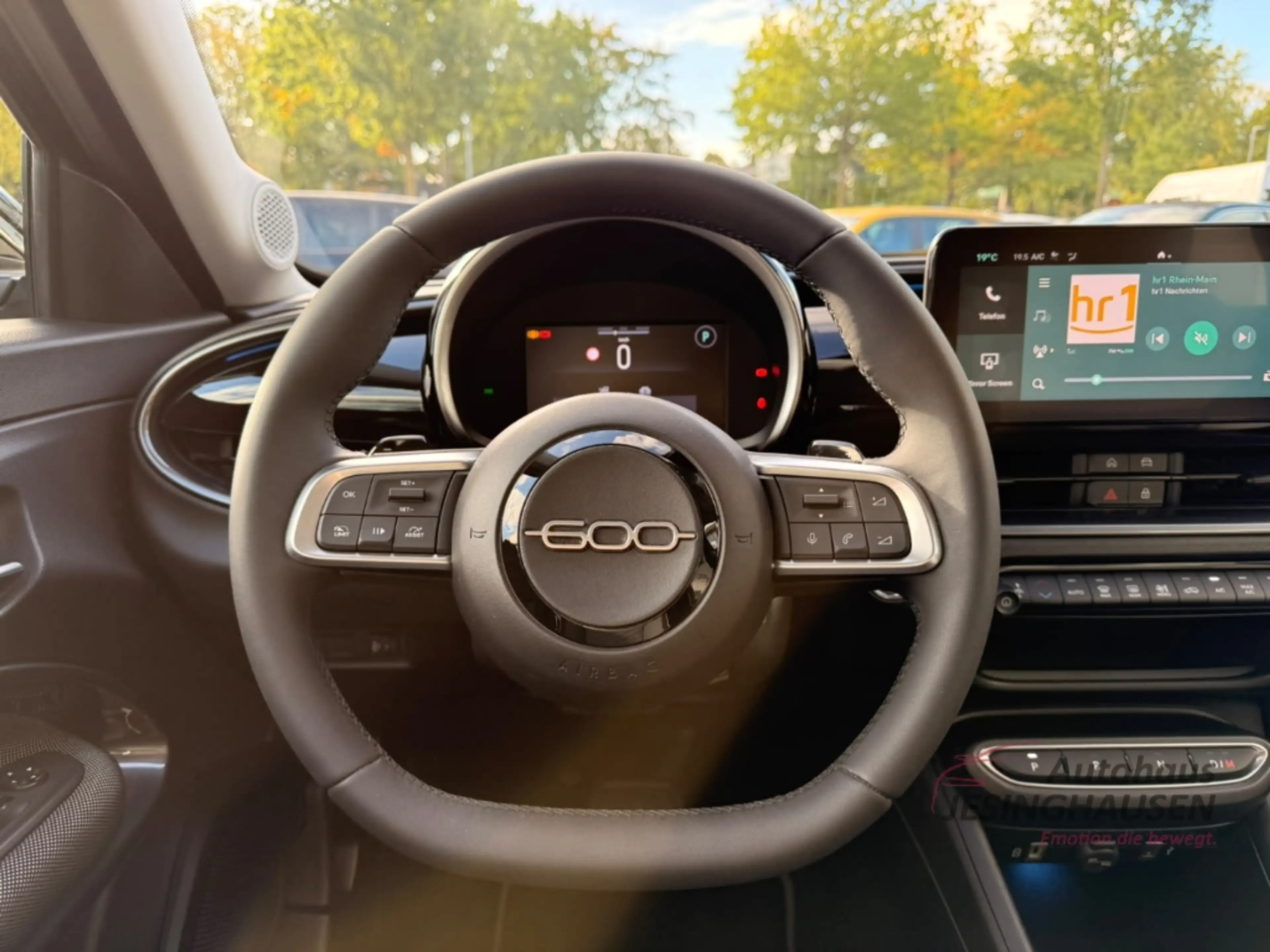 Fiat 600 Hybrid Sitzh.*RFK*360°PDC*ACC*Apple CarPlay/Androi — photo 12