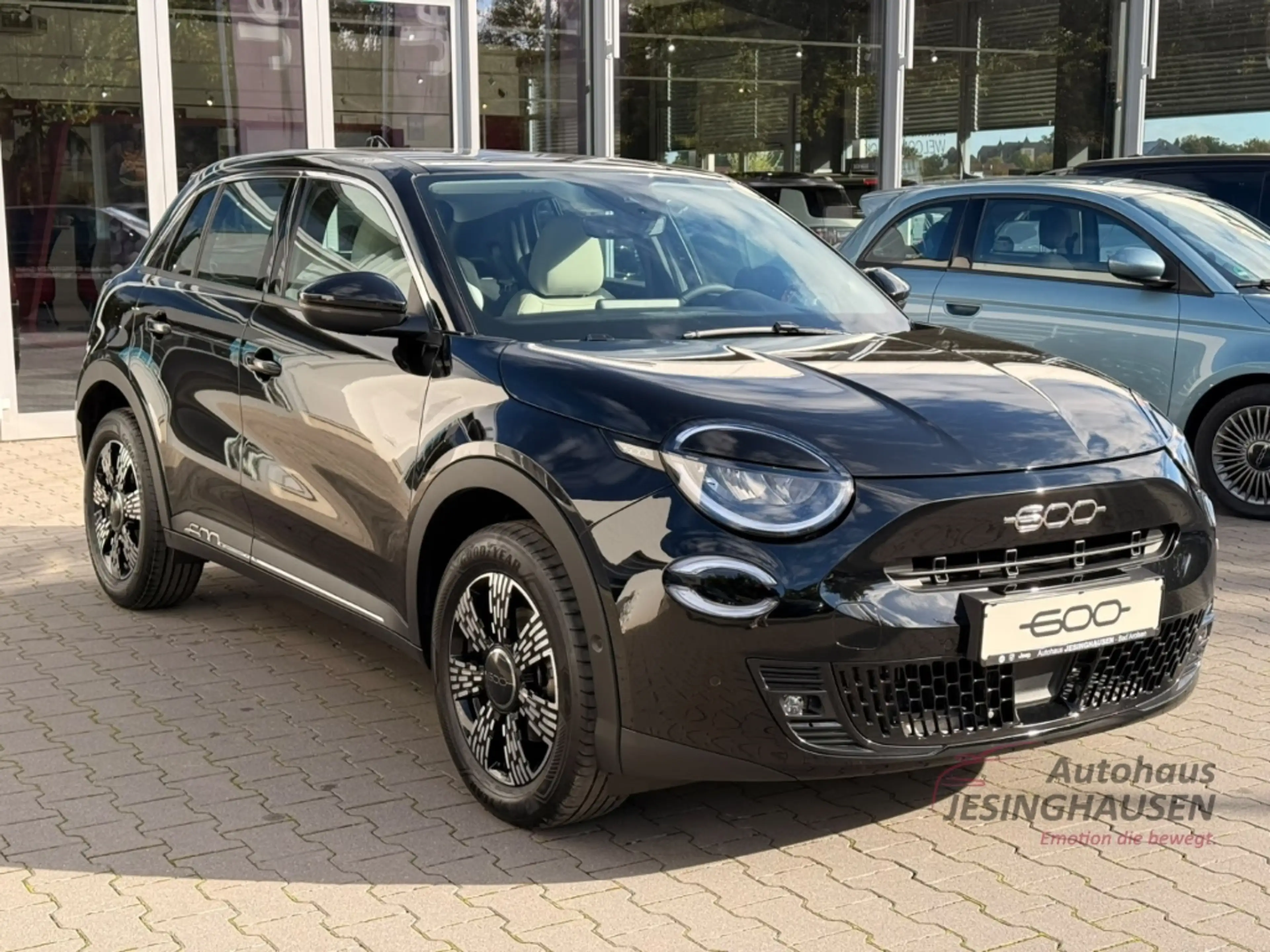 Fiat 600 Hybrid Sitzh.*RFK*360°PDC*ACC*Apple CarPlay/Androi — photo 2
