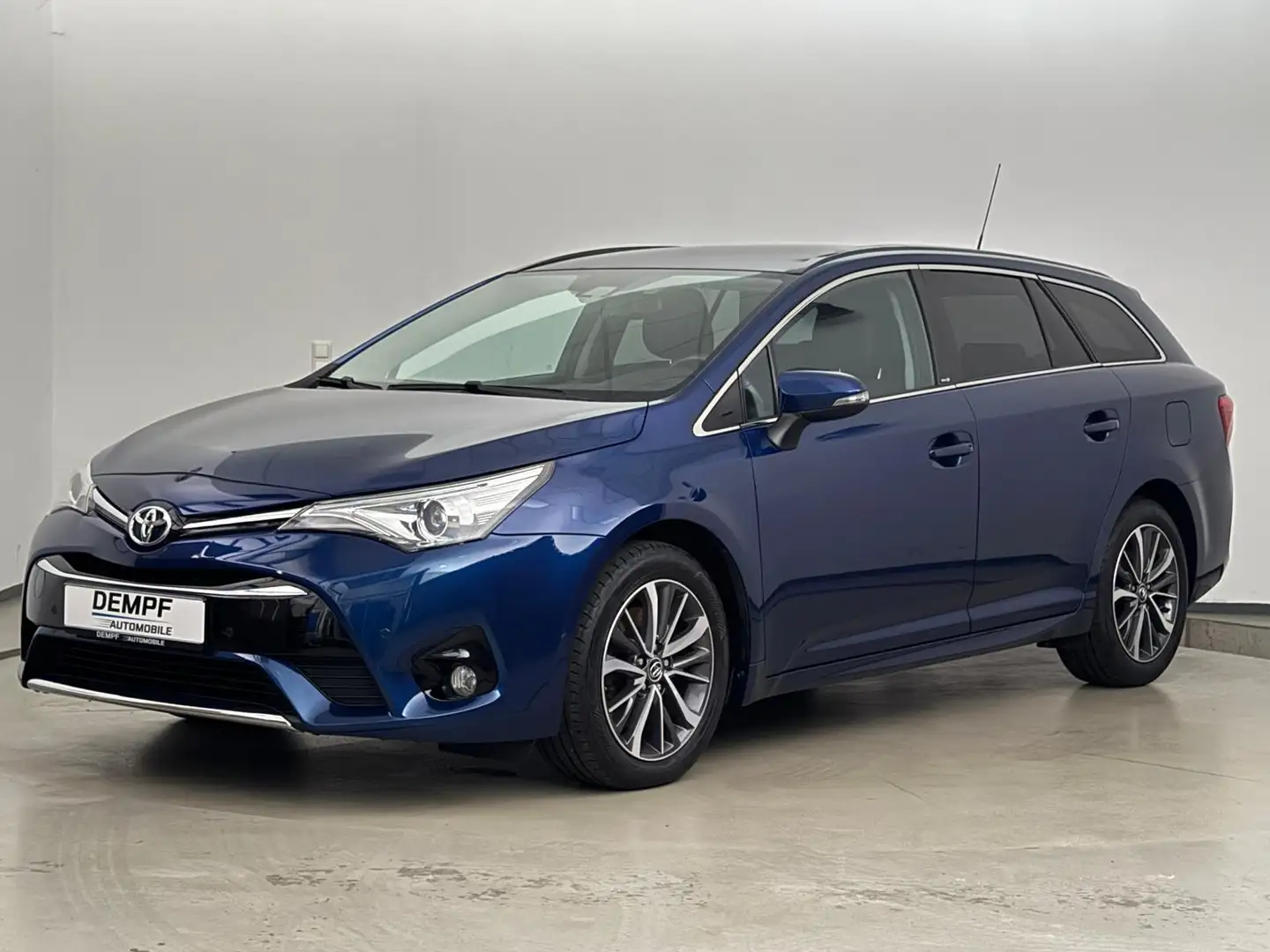 Toyota Avensis Edition-S+*Navi*LED*PDC*Kam*SHZ*Tempo* Blau - 2