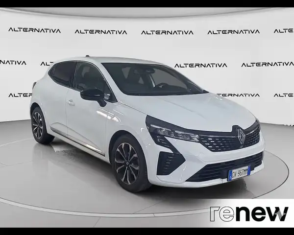 Renault Clio main image