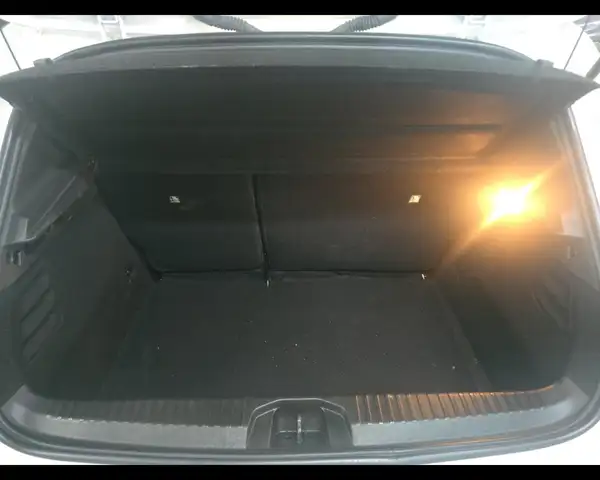 Renault Clio view 9
