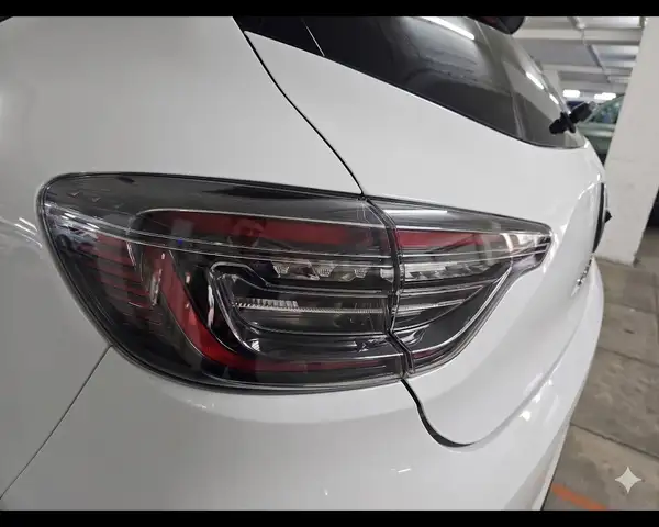 Renault Clio view 11