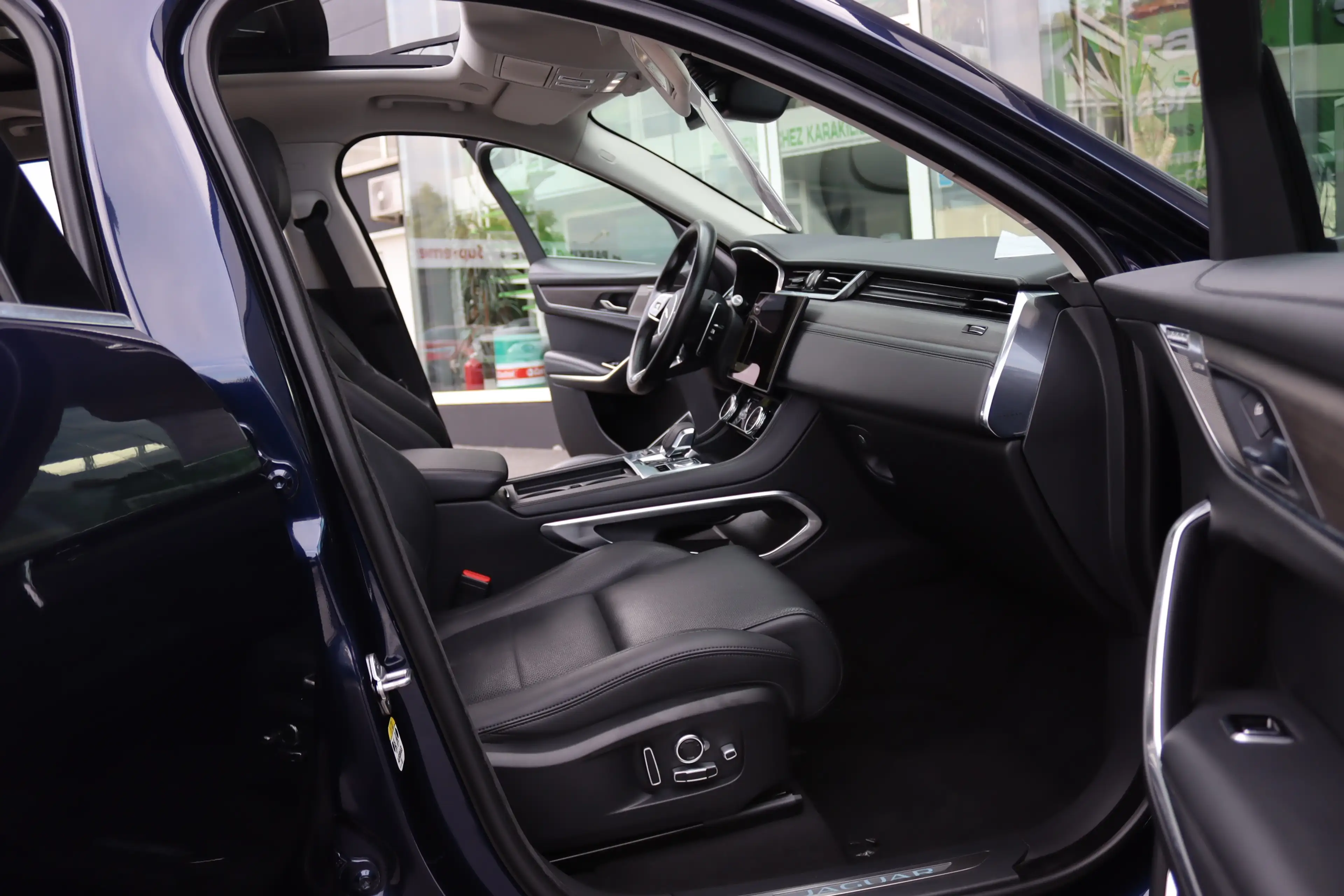 Jaguar F-Pace D165 AWD SE TOIT PANO FACELIFT FULL OPTIONS — photo 9