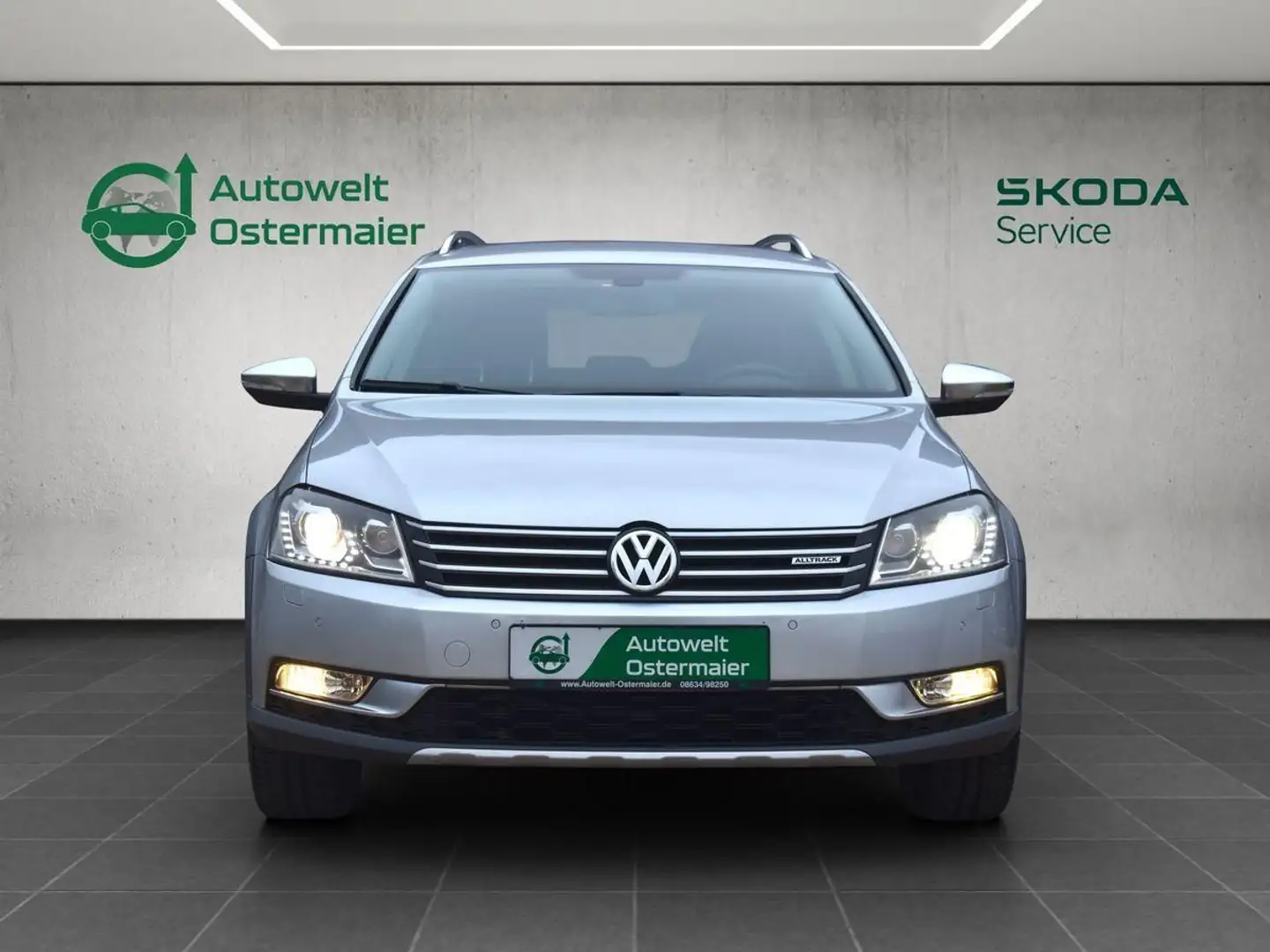Volkswagen Passat Alltrack 2.0 TDI DSG 4 Motion*Bluetooth* Plateado - 2