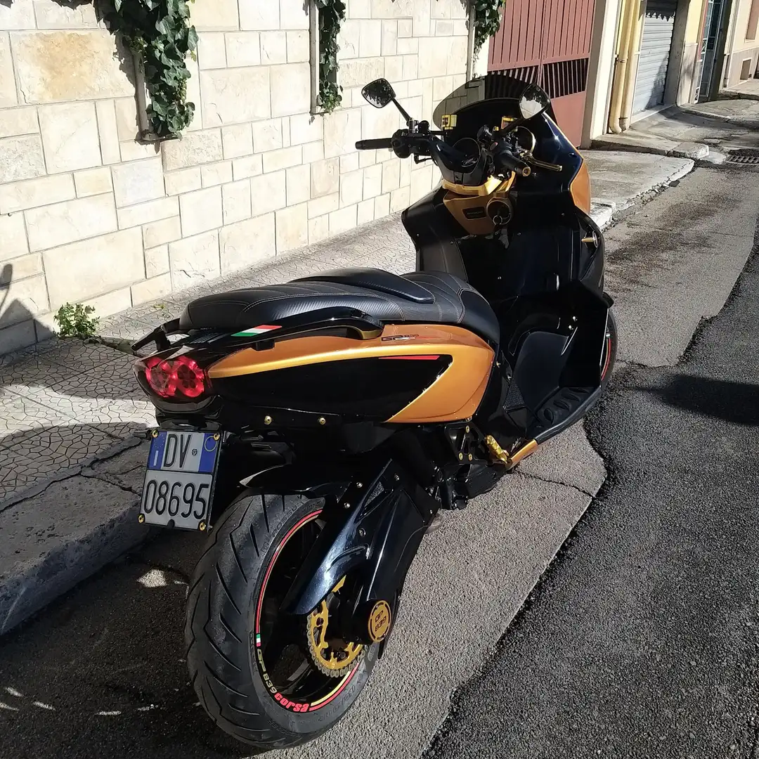 Gilera GP 800 Oro - 2