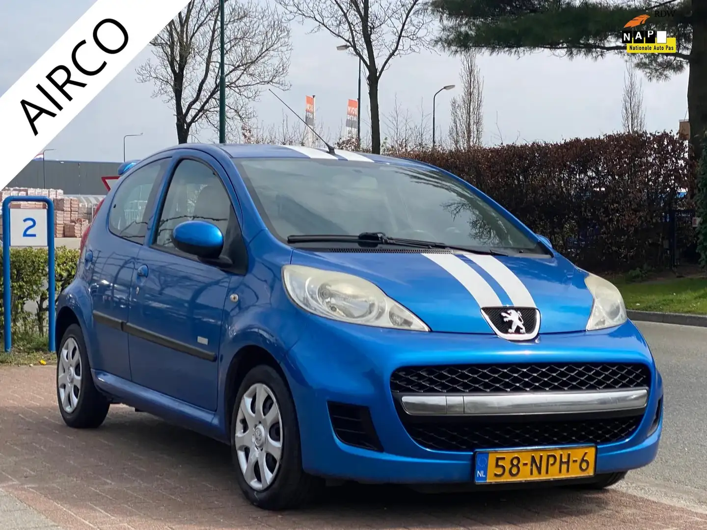 Peugeot 107 1.0-12V Millesim 200 AIRCO Blu/Azzurro - 1
