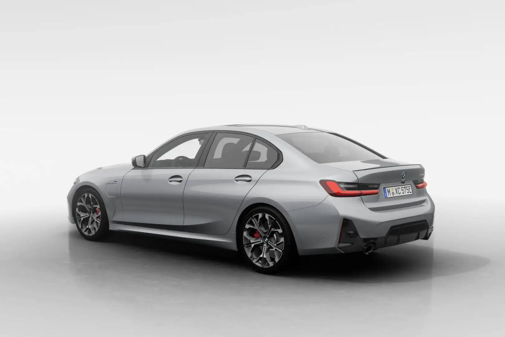 BMW 330 3 Serie Sedan 330e | M Sport Pro | Comfort Pack | Grijs - 2