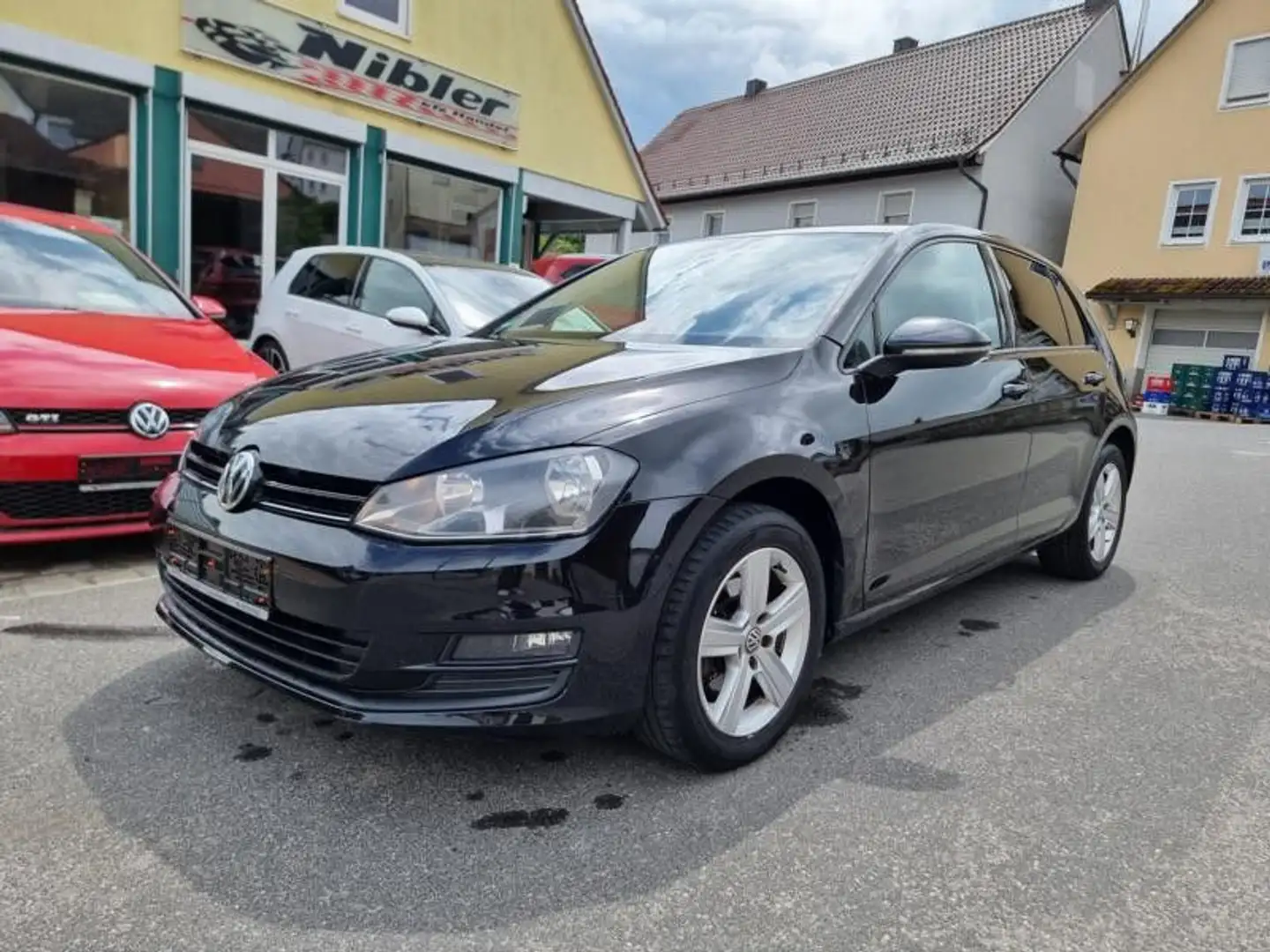Volkswagen Golf VII 1.6 TDI DSG BMT Comf. NAVI+TEILLEDER Zwart - 1