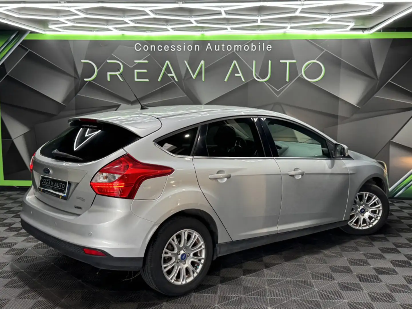 Ford Focus 1.6 TDCI 115CH FAP STOP\u0026START EDITION 5P Grigio - 2