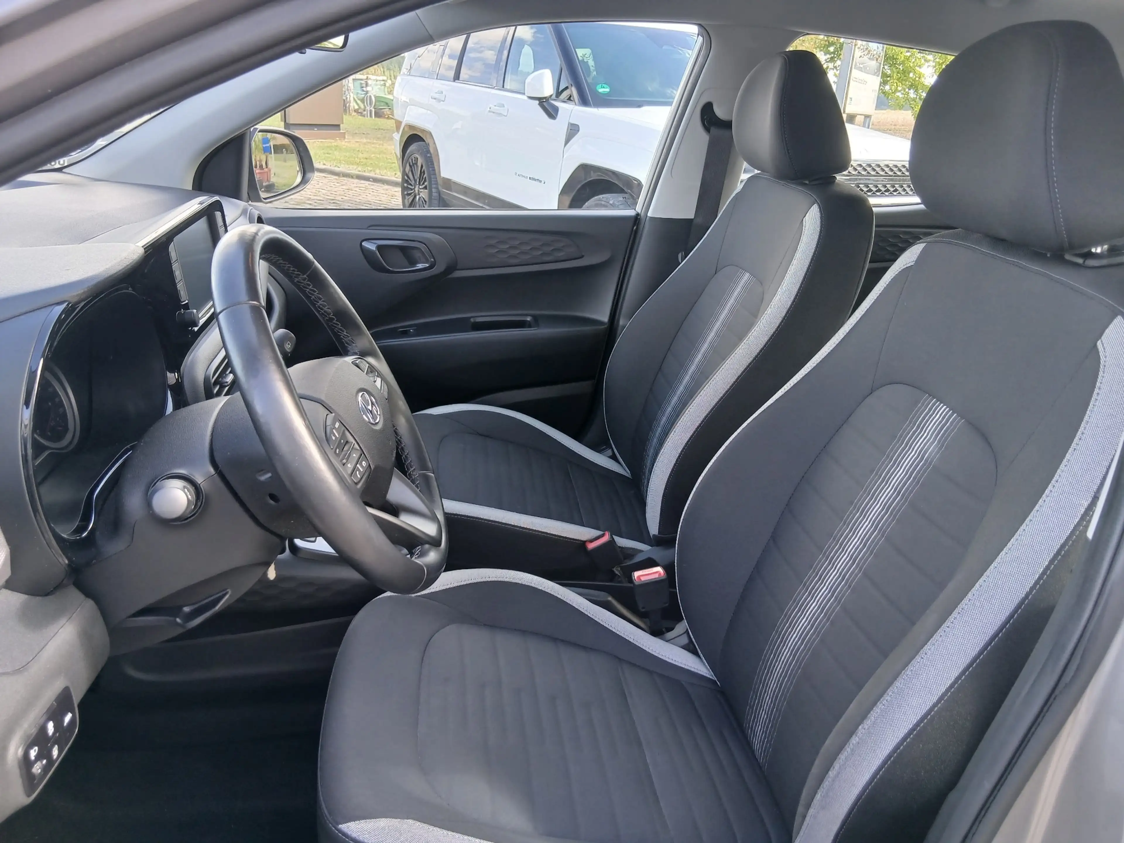Hyundai i10 i10 1.2 Automatik Trend — photo 11