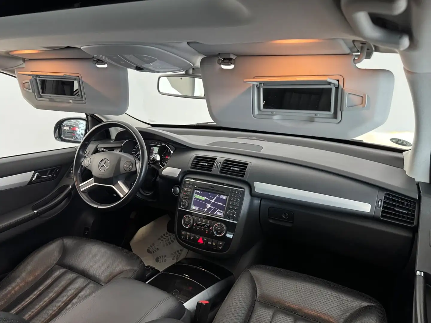 Mercedes-Benz R 320 CDI 4Matic|6-SITZER|PANO|STANDHZG|BI-XENON Zwart - 2