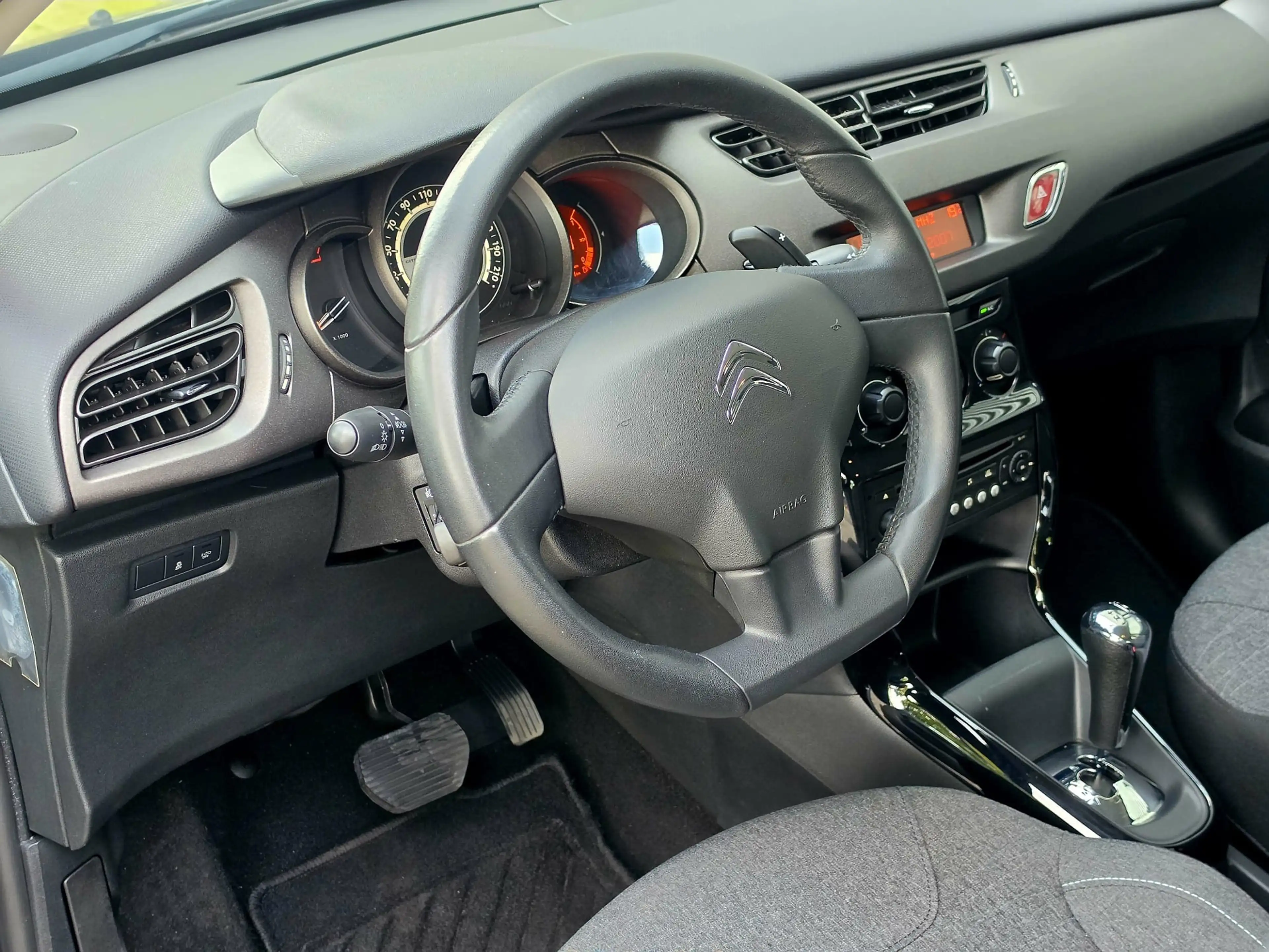 Citroen C3 1.2 Collection / Automaat / Revisie motor / Trekha — photo 8