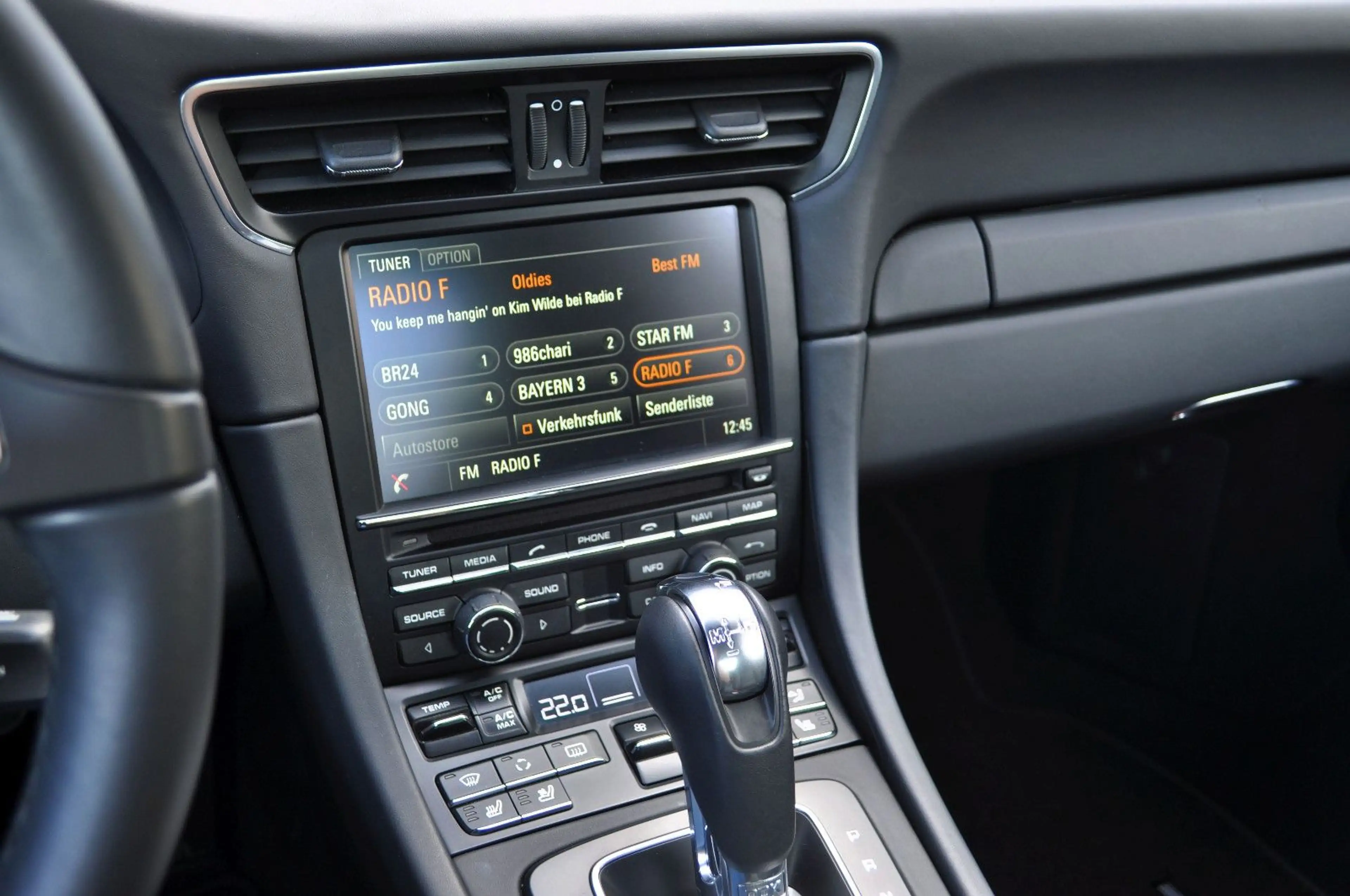 Porsche 991 Carrera 4 1.Hand+BOSE+Sitzlüftung+Sportabgas — photo 13