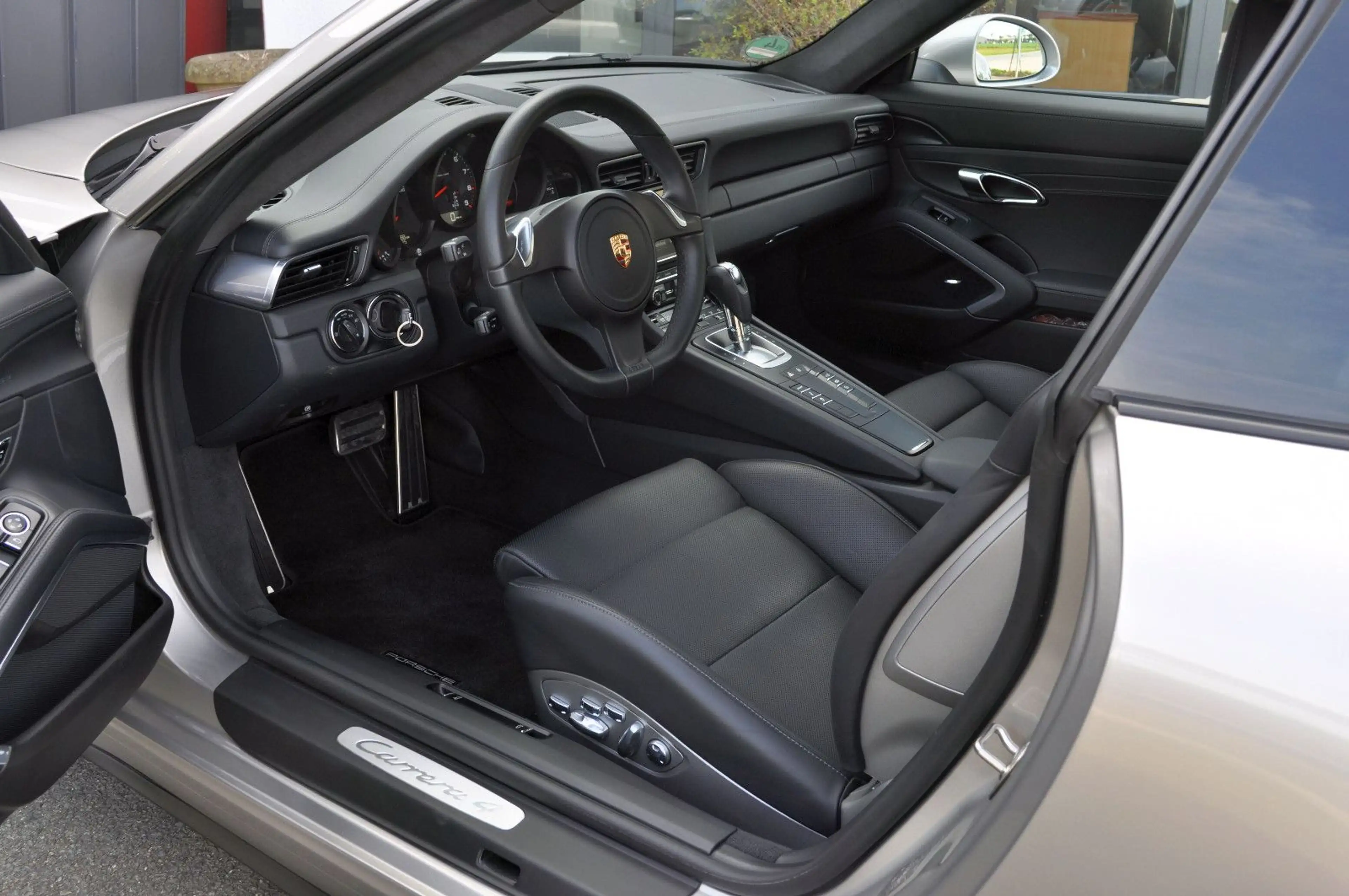 Porsche 991 Carrera 4 1.Hand+BOSE+Sitzlüftung+Sportabgas — photo 8