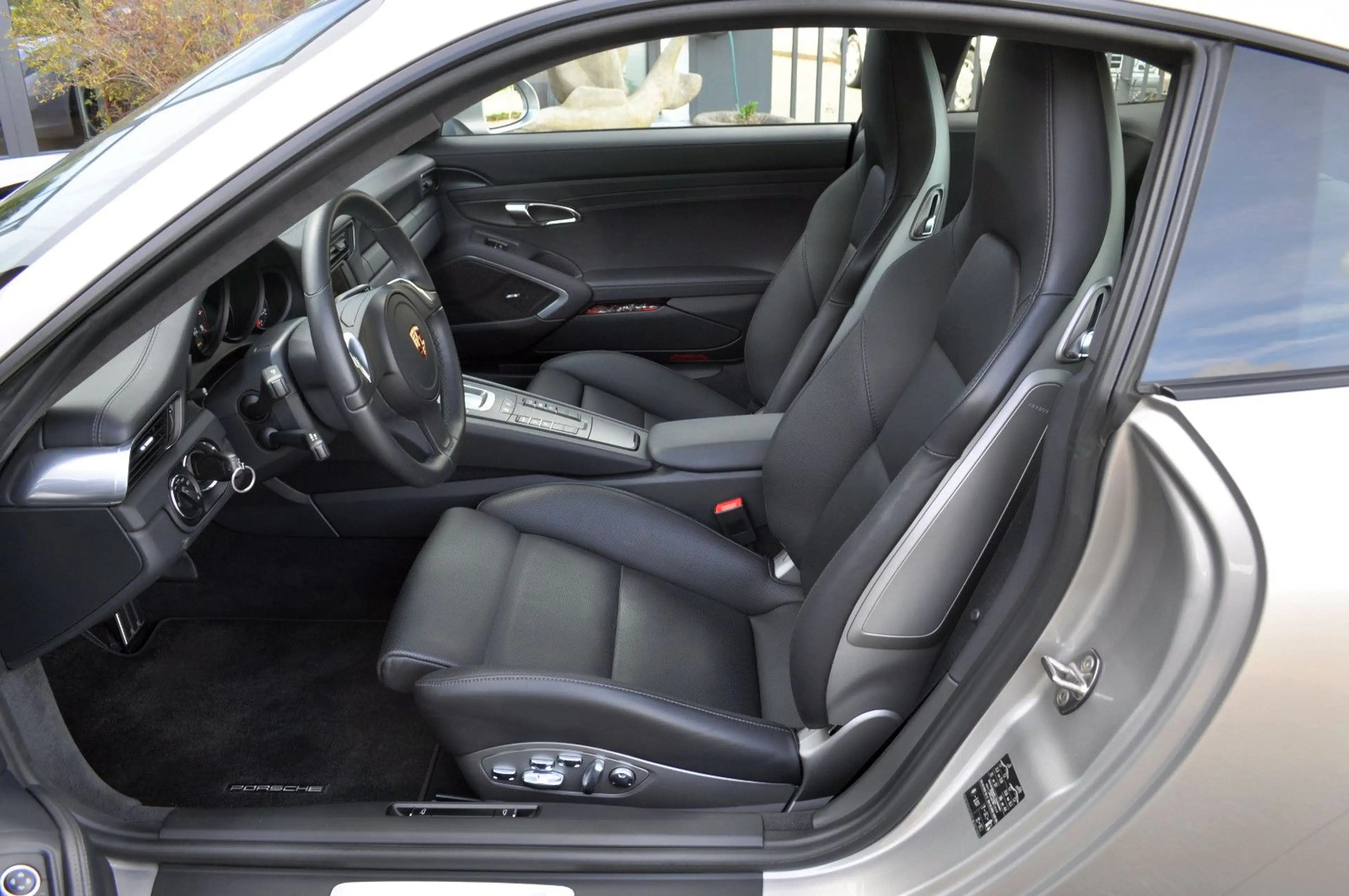 Porsche 991 Carrera 4 1.Hand+BOSE+Sitzlüftung+Sportabgas — photo 10