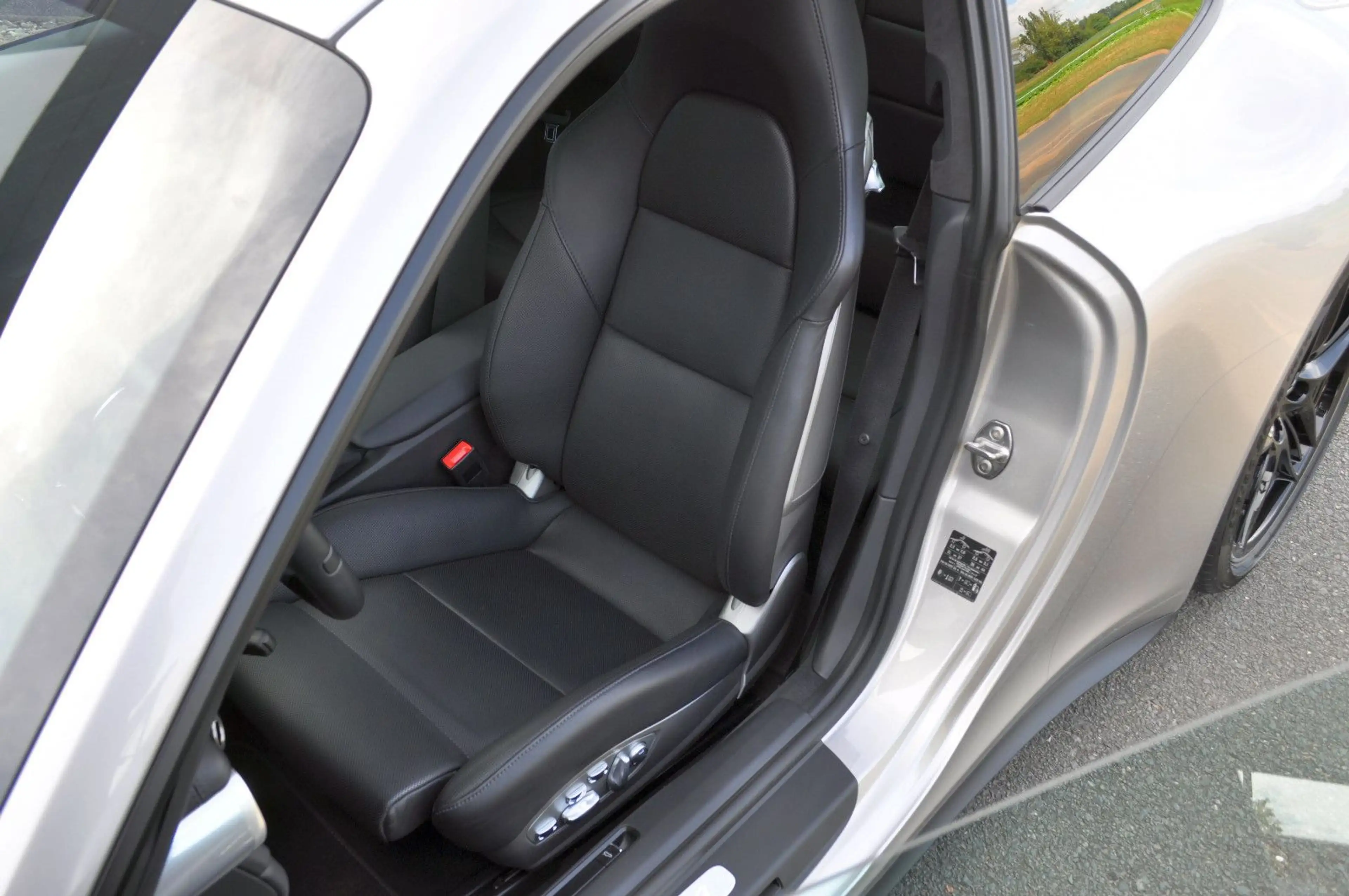 Porsche 991 Carrera 4 1.Hand+BOSE+Sitzlüftung+Sportabgas — photo 11