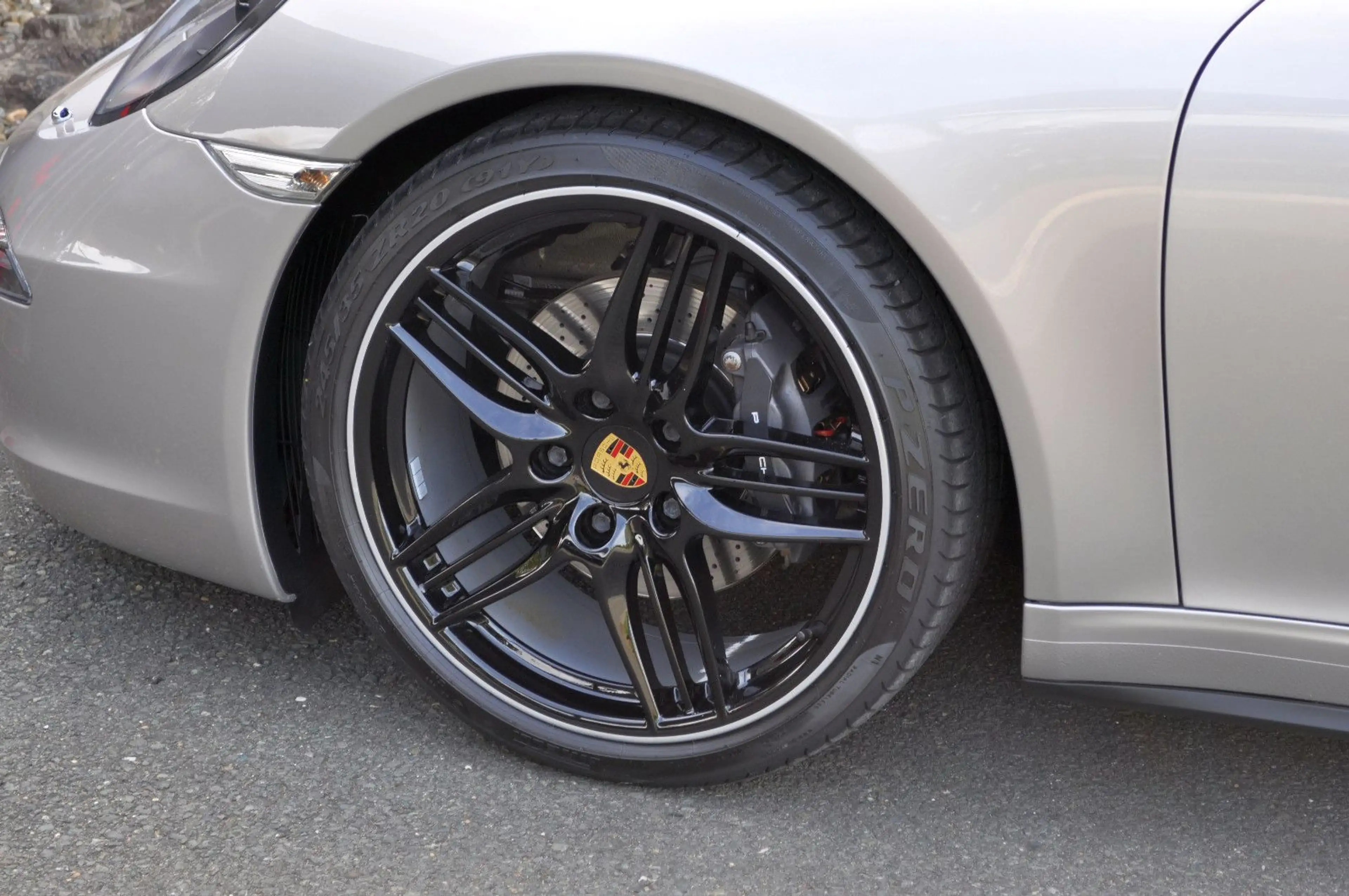 Porsche 991 Carrera 4 1.Hand+BOSE+Sitzlüftung+Sportabgas — photo 7
