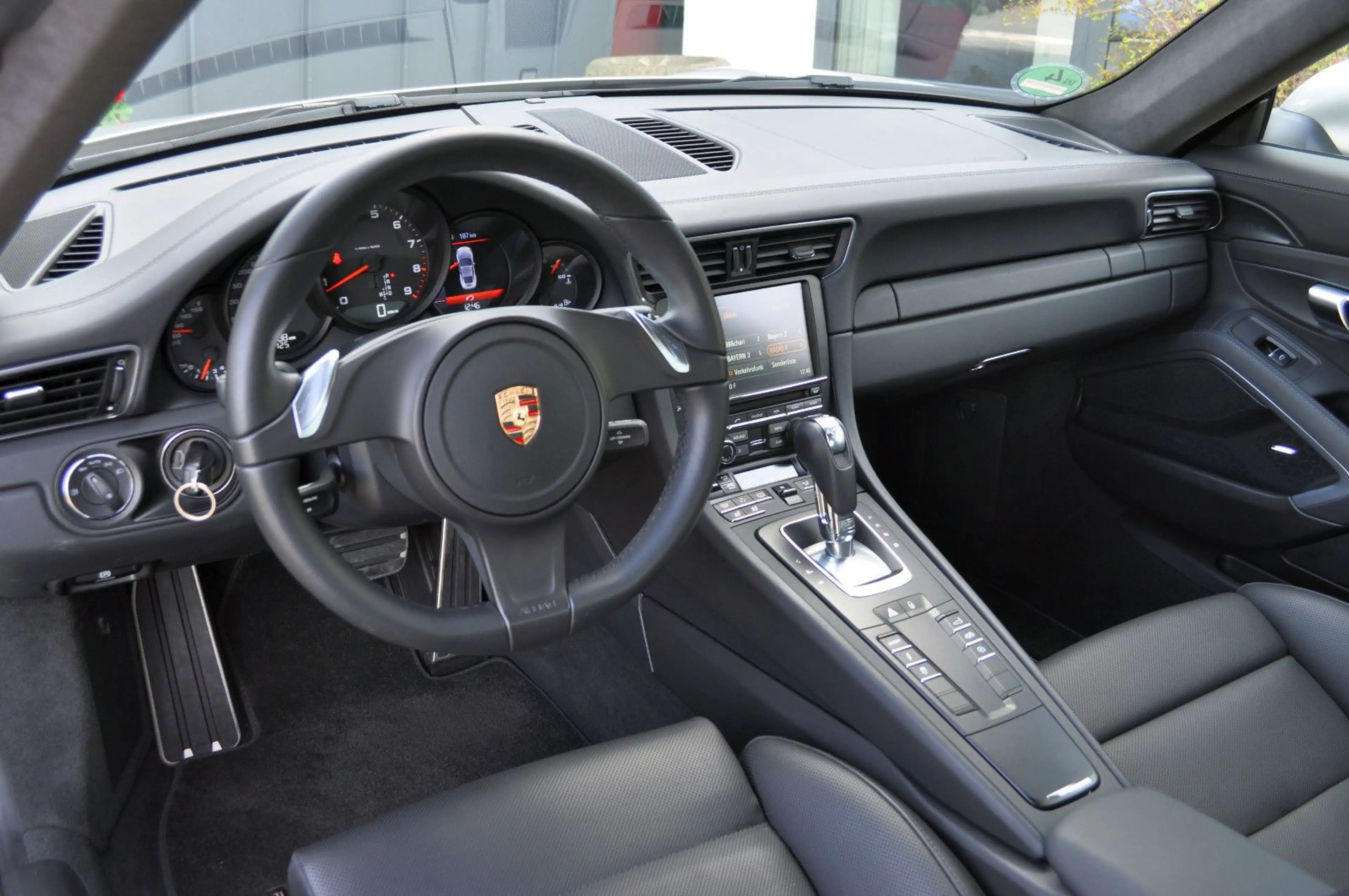 Porsche 991 Carrera 4 1.Hand+BOSE+Sitzlüftung+Sportabgas — photo 9