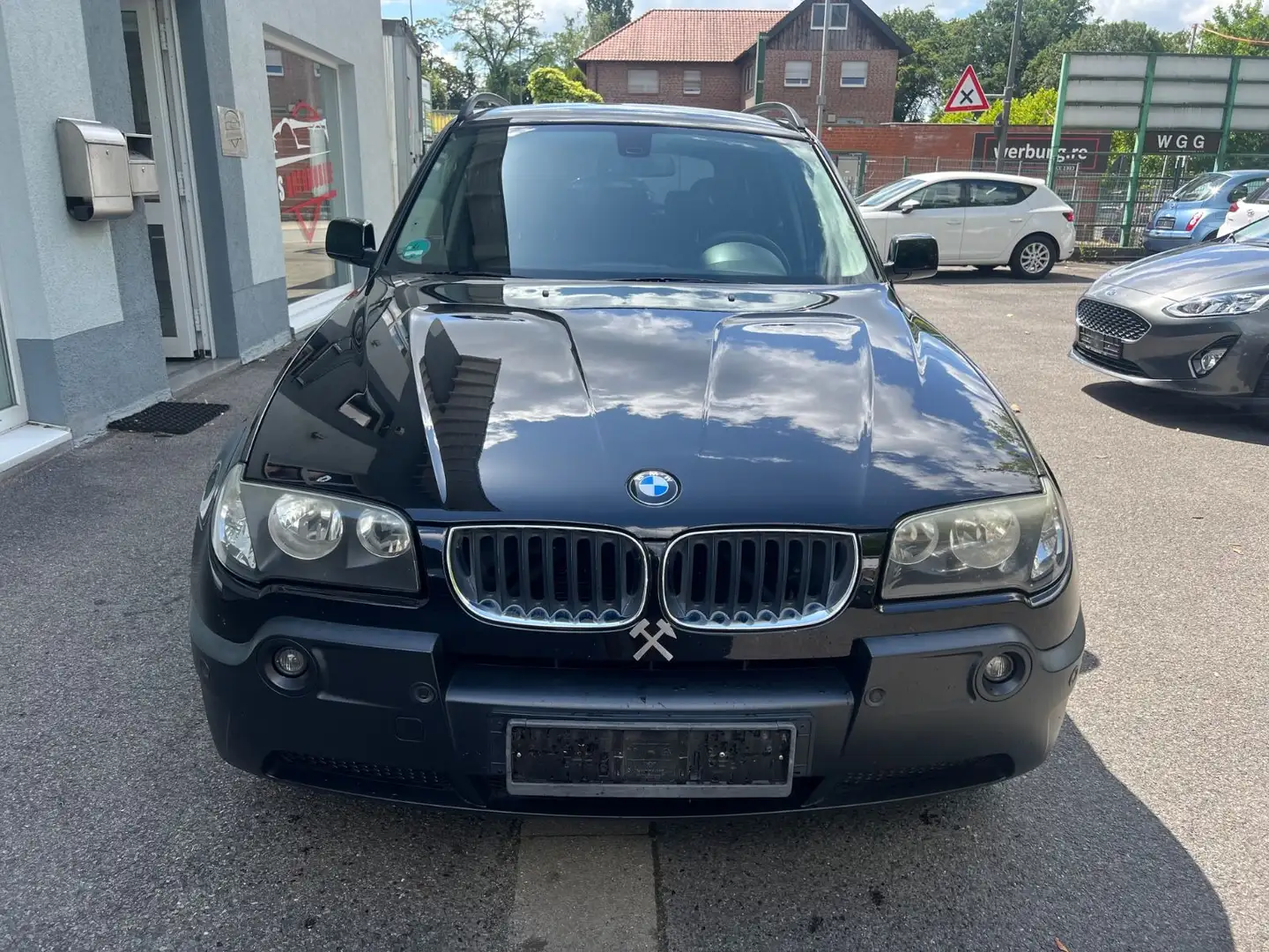 BMW X3 Baureihe X3 2.0i"Allrad"Klimaaut."AHK"SHZ" Schwarz - 2