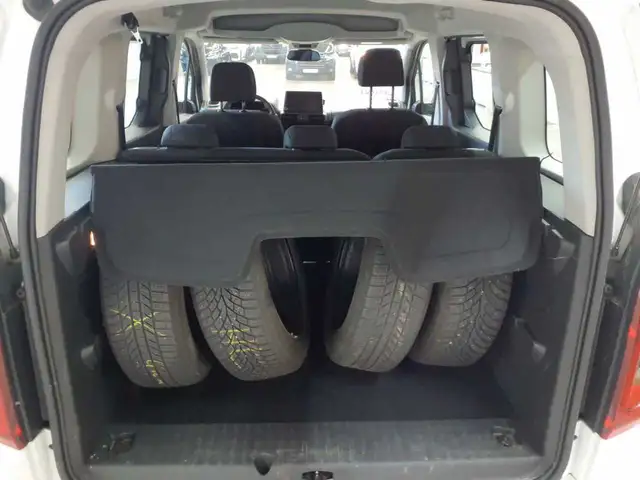 Opel Combo view 15