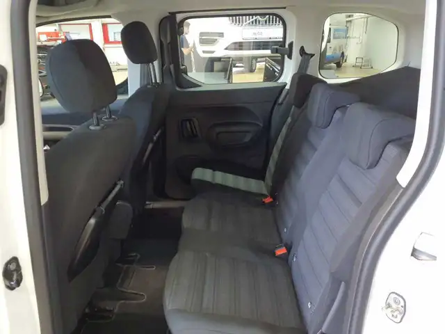 Opel Combo view 13