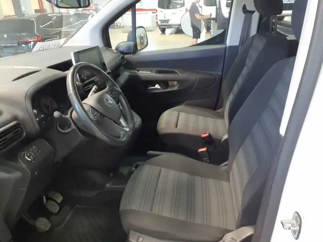 Opel Combo view 7