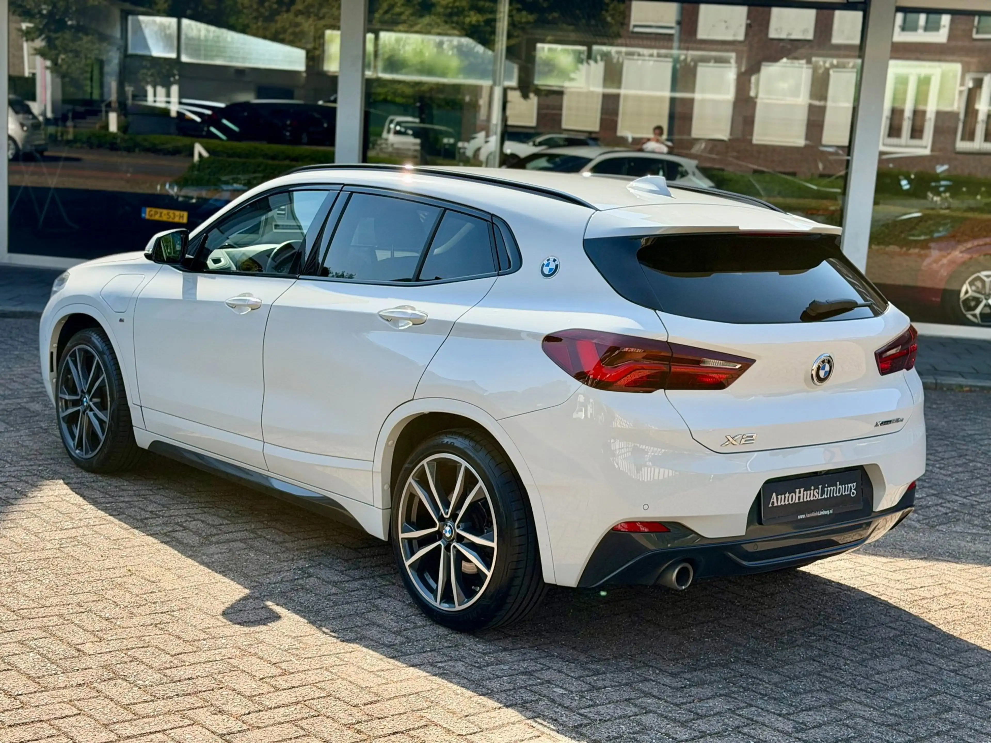 BMW X2 XDrive25e High Executive|M-Sport|Camera|CarPlay|Na — photo 39