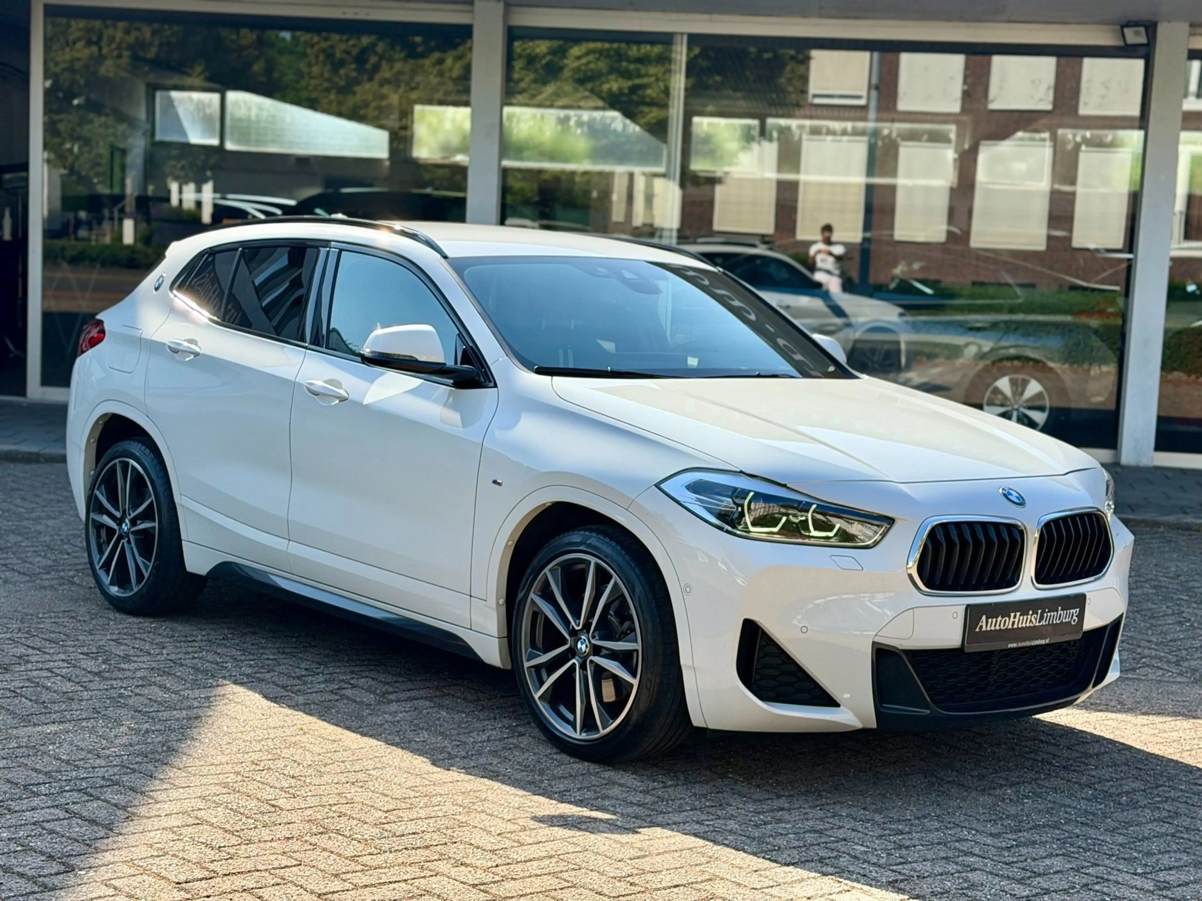 BMW X2 XDrive25e High Executive|M-Sport|Camera|CarPlay|Na — photo 2