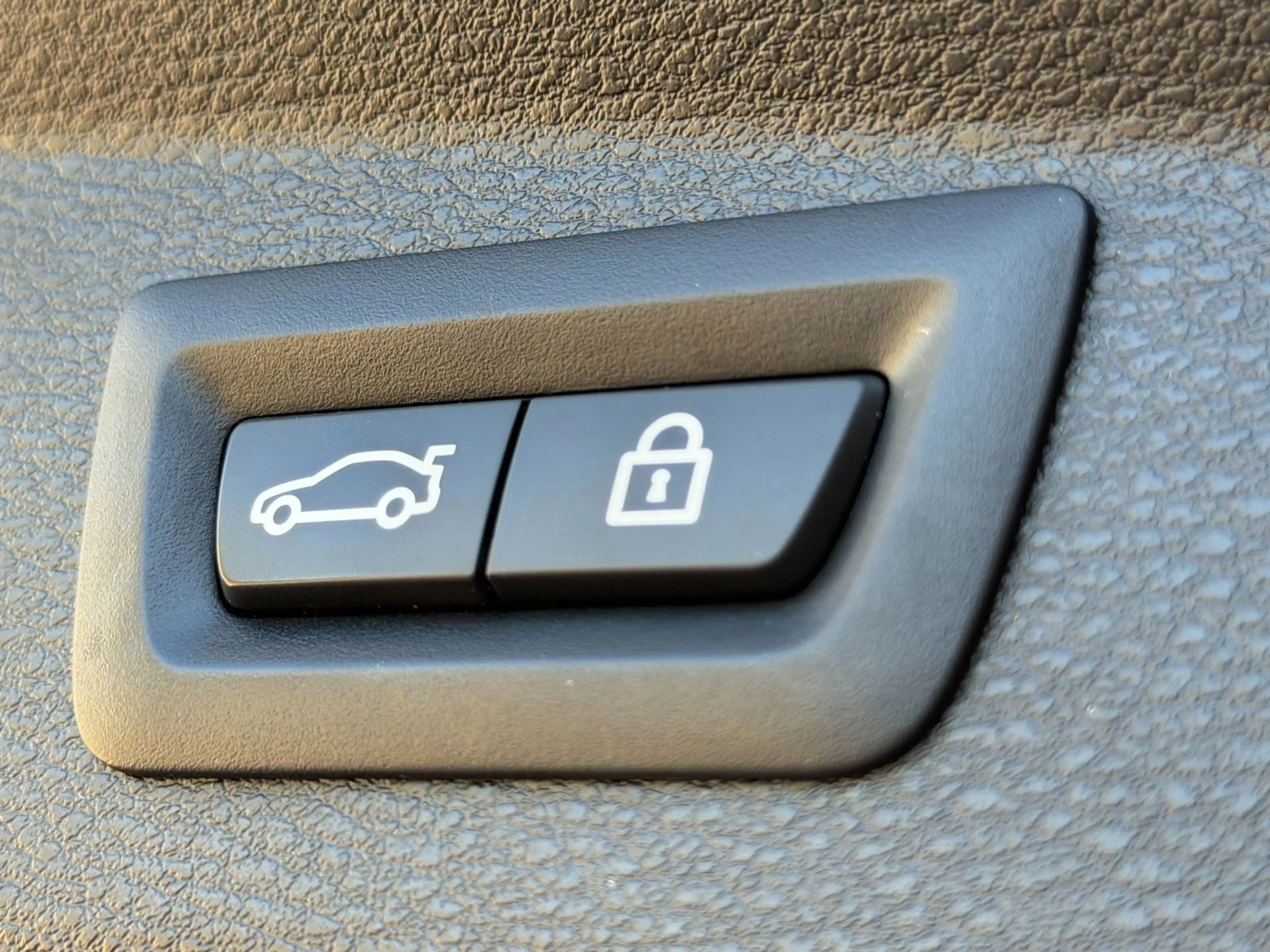 BMW X2 XDrive25e High Executive|M-Sport|Camera|CarPlay|Na — photo 19