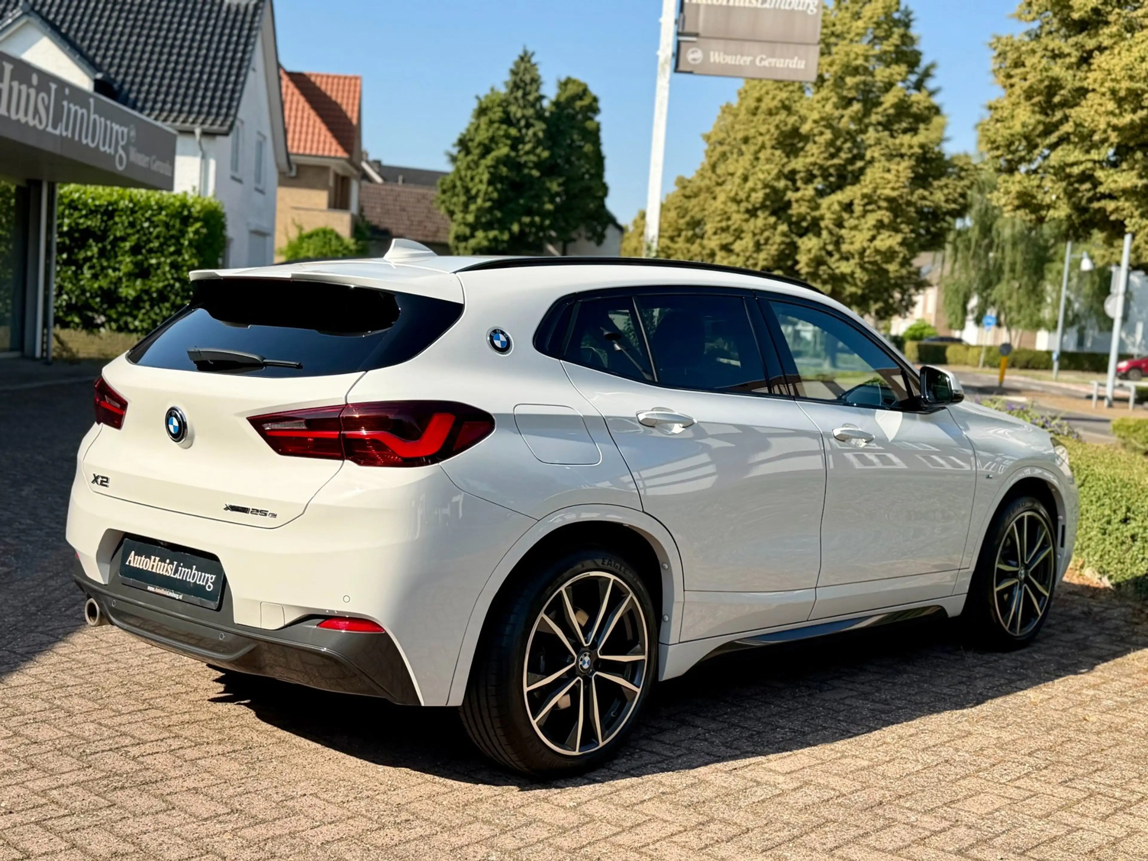 BMW X2 XDrive25e High Executive|M-Sport|Camera|CarPlay|Na — photo 5