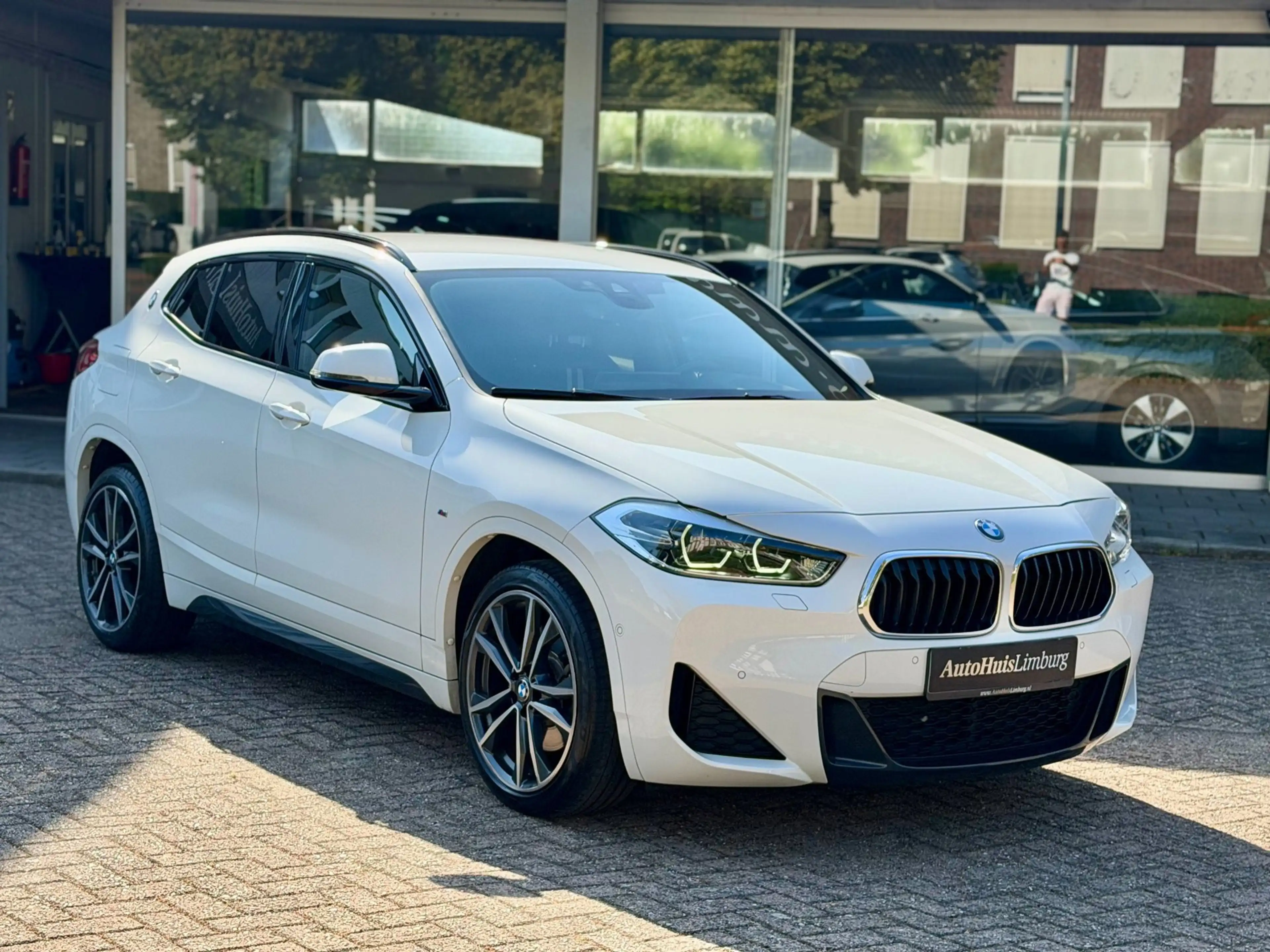 BMW X2 XDrive25e High Executive|M-Sport|Camera|CarPlay|Na