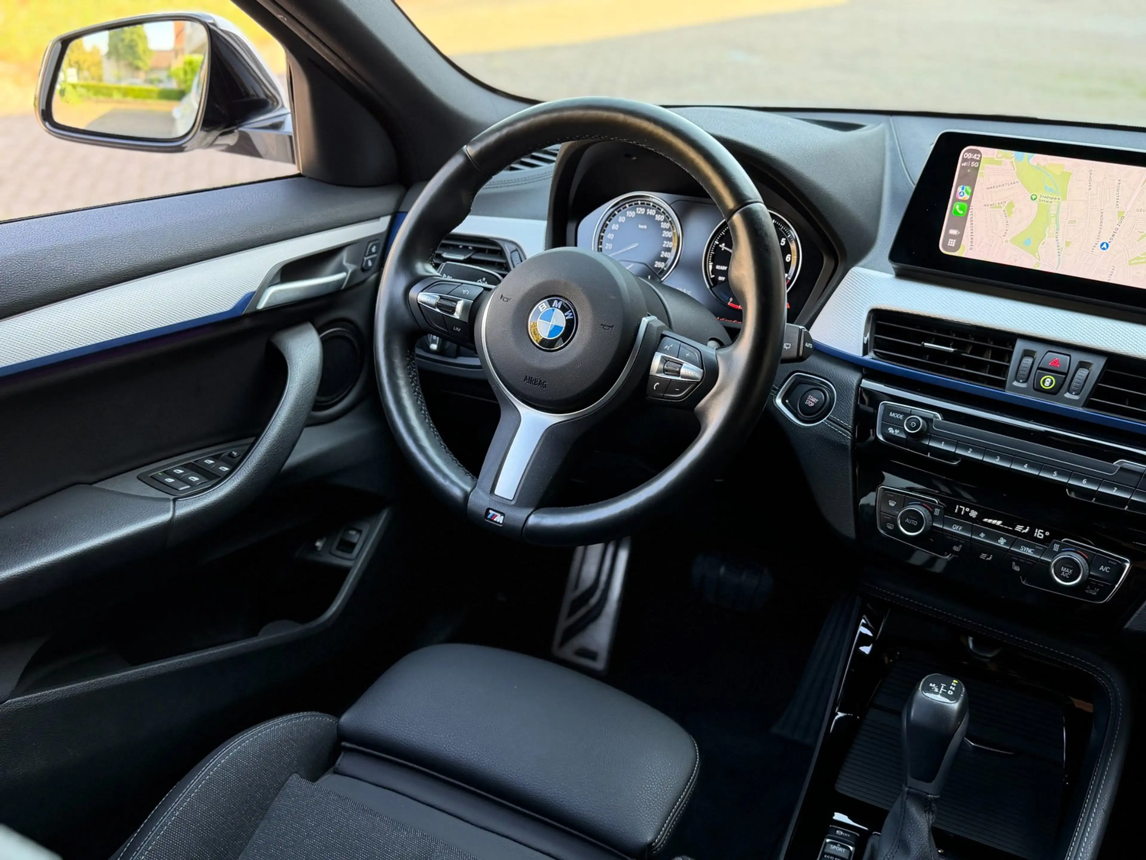 BMW X2 XDrive25e High Executive|M-Sport|Camera|CarPlay|Na — photo 9