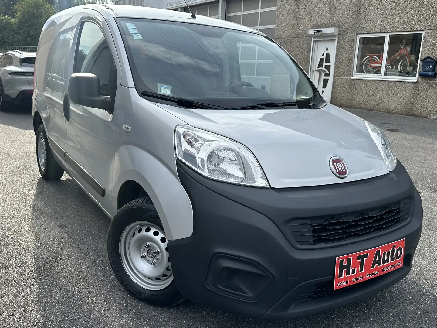Fiat Fiorino 1.3 Multijet/Etat neuf/Airco/Euro6b/Controle ok Gri - 2