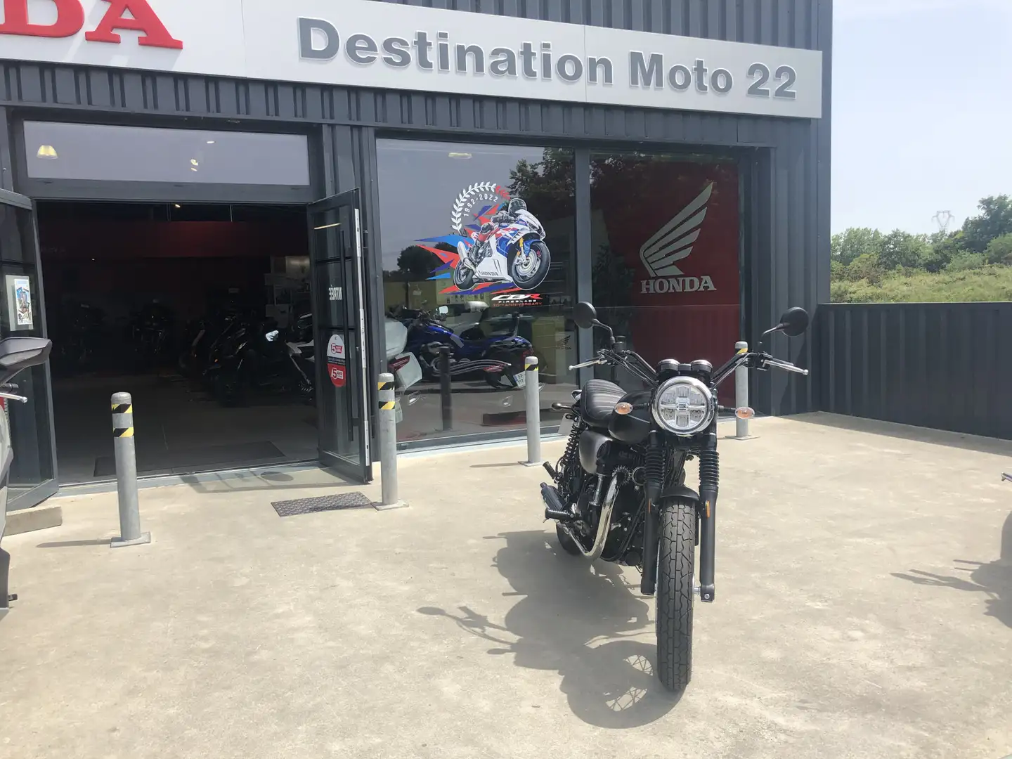 Kawasaki W 800 Noir - 1