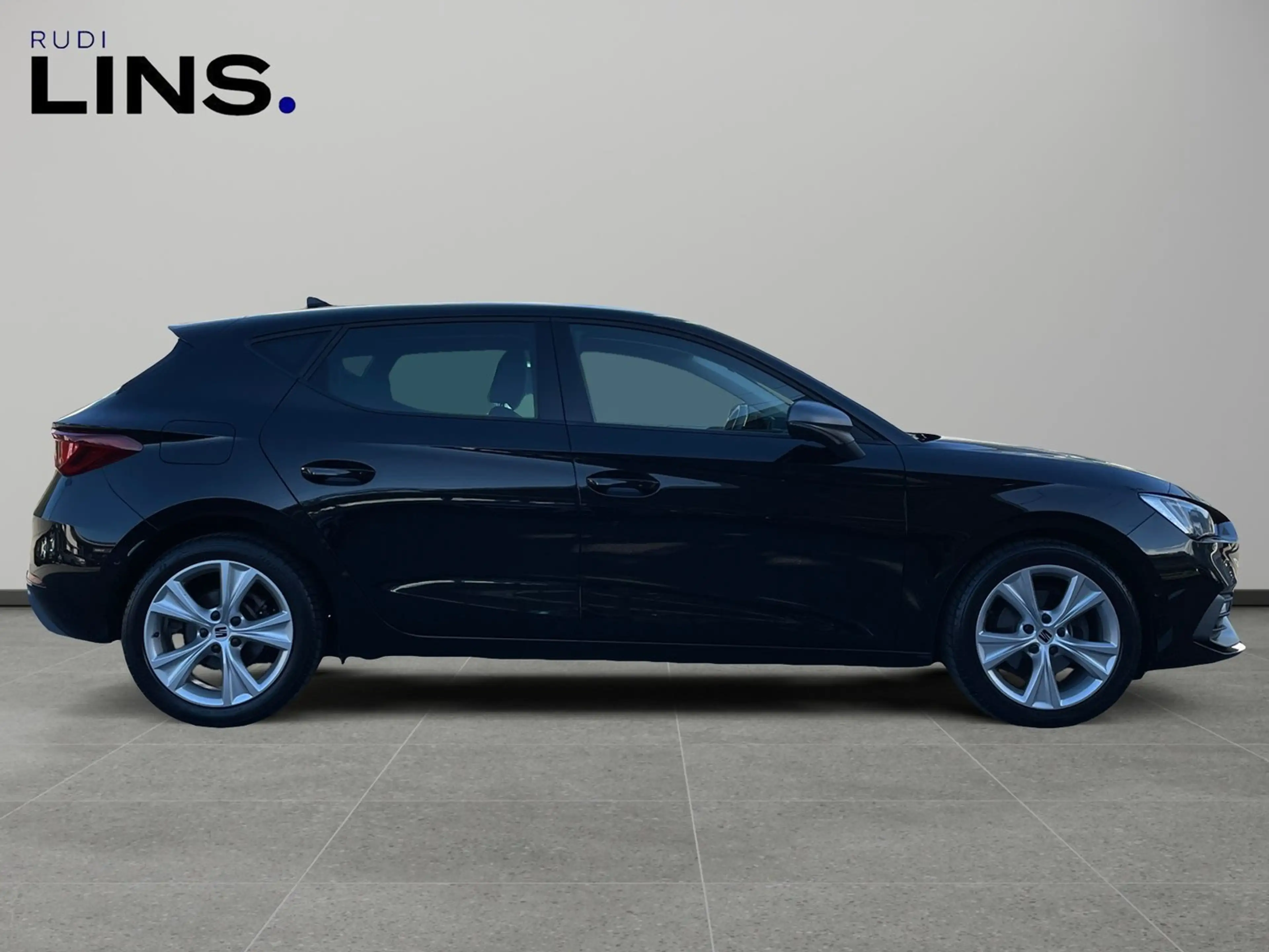 SEAT Leon FR 1.5 eTSI ACT DSG — photo 6