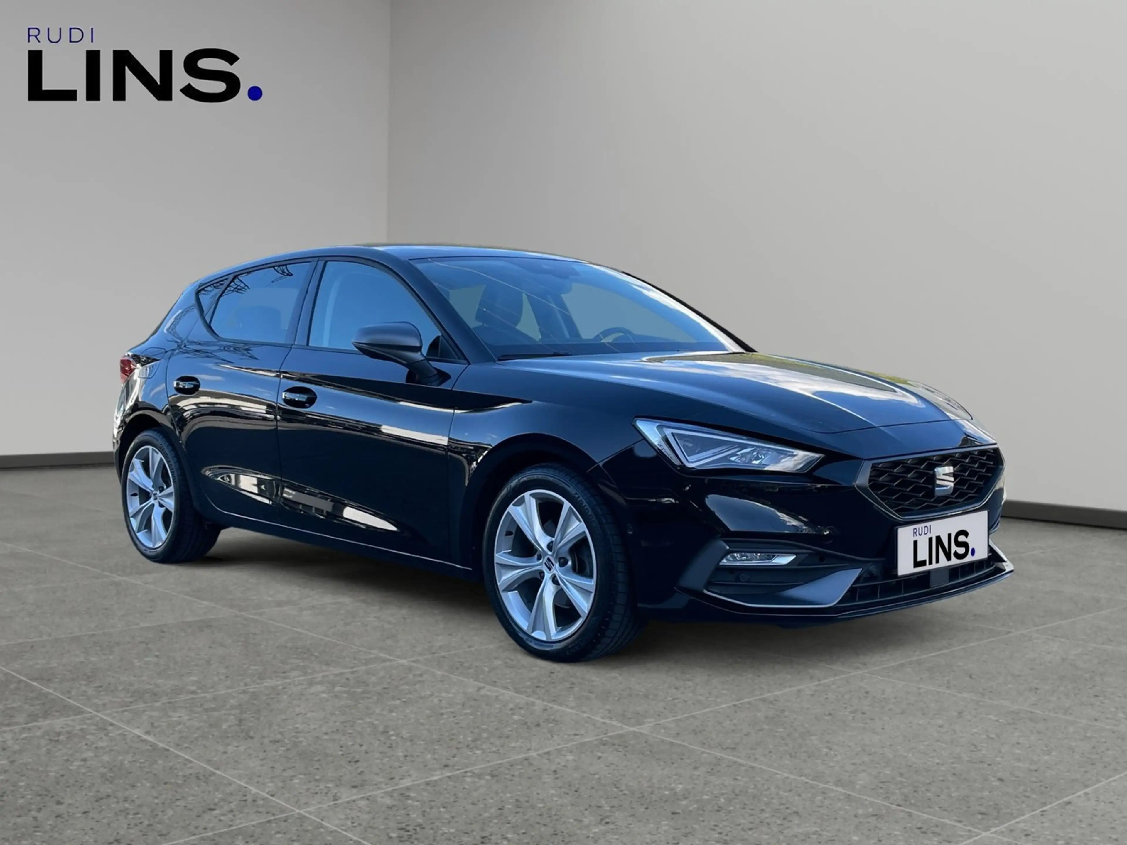 SEAT Leon FR 1.5 eTSI ACT DSG — photo 7