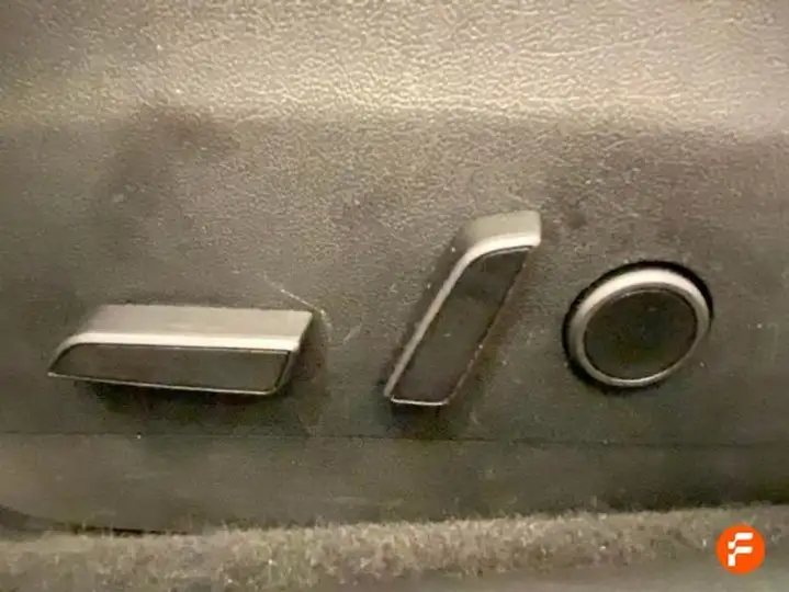 Tesla Model 3 2022, foto 40
