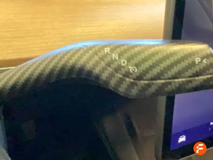 Tesla Model 3 2022, foto 25