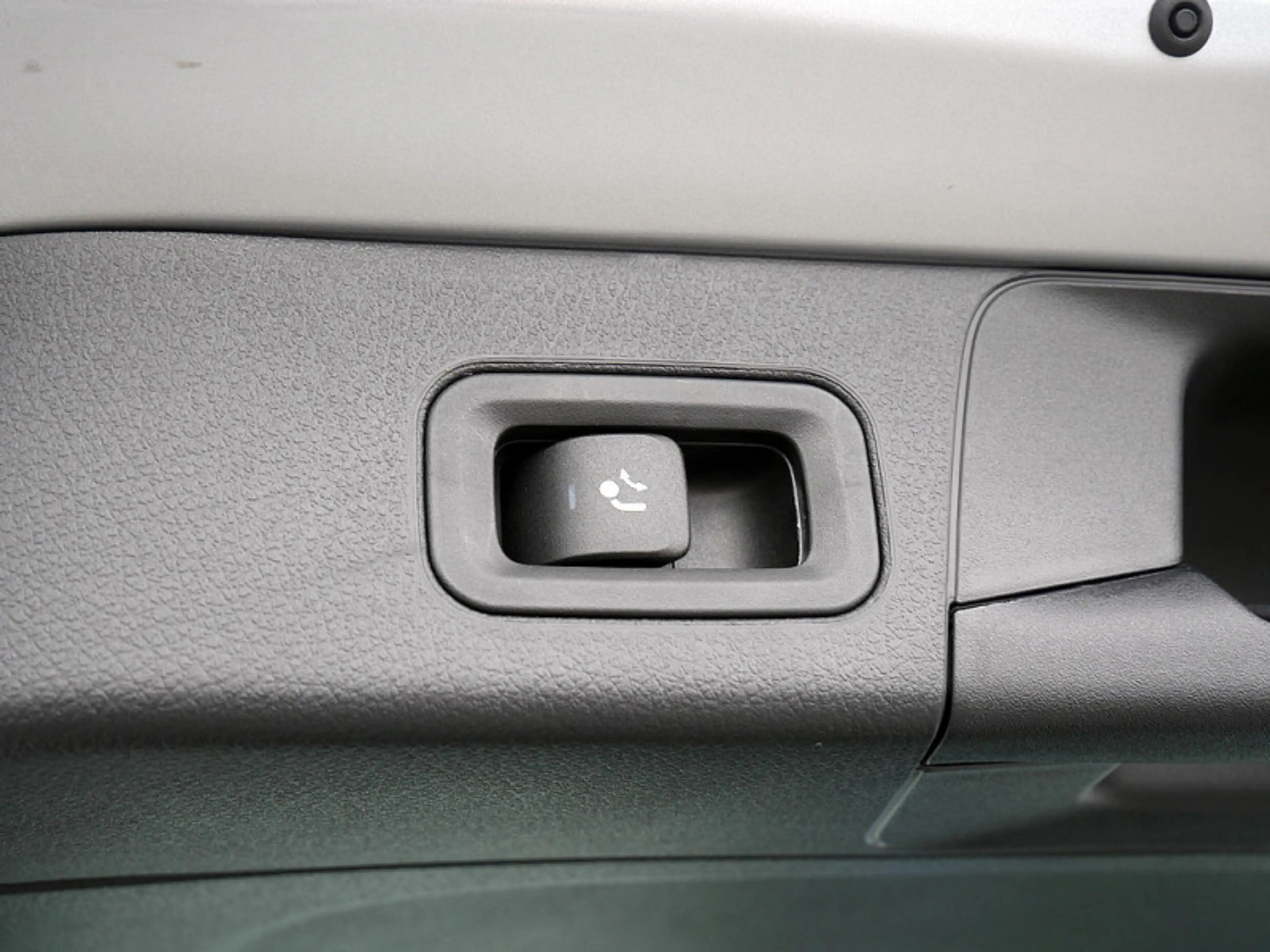Mercedes-Benz B 200 PROGRESSIVE AHK DISTR KAMERA SPUR PDC SHZ — photo 10