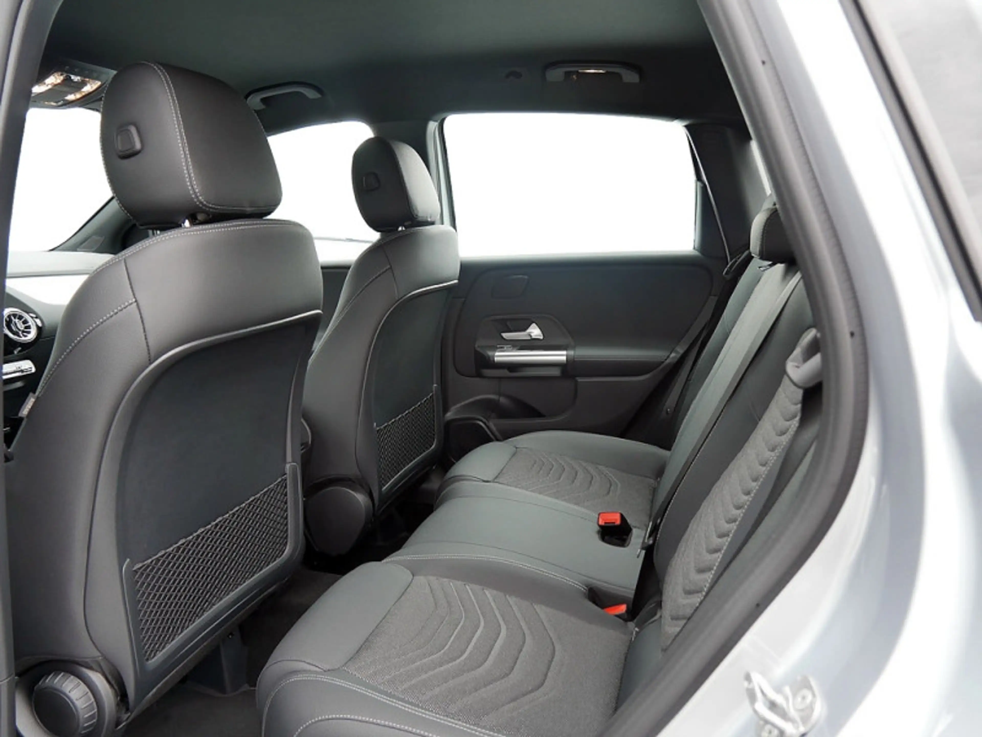 Mercedes-Benz B 200 PROGRESSIVE AHK DISTR KAMERA SPUR PDC SHZ — photo 6