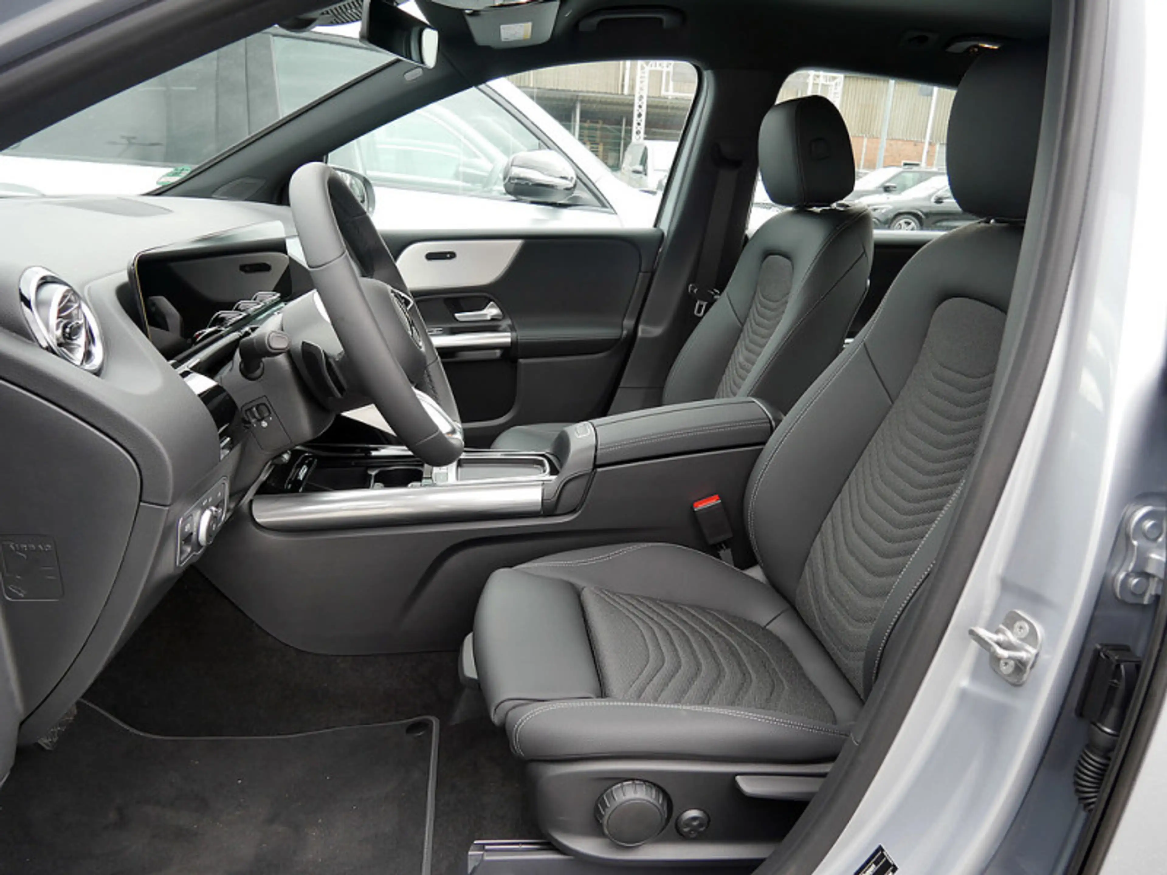 Mercedes-Benz B 200 PROGRESSIVE AHK DISTR KAMERA SPUR PDC SHZ — photo 14