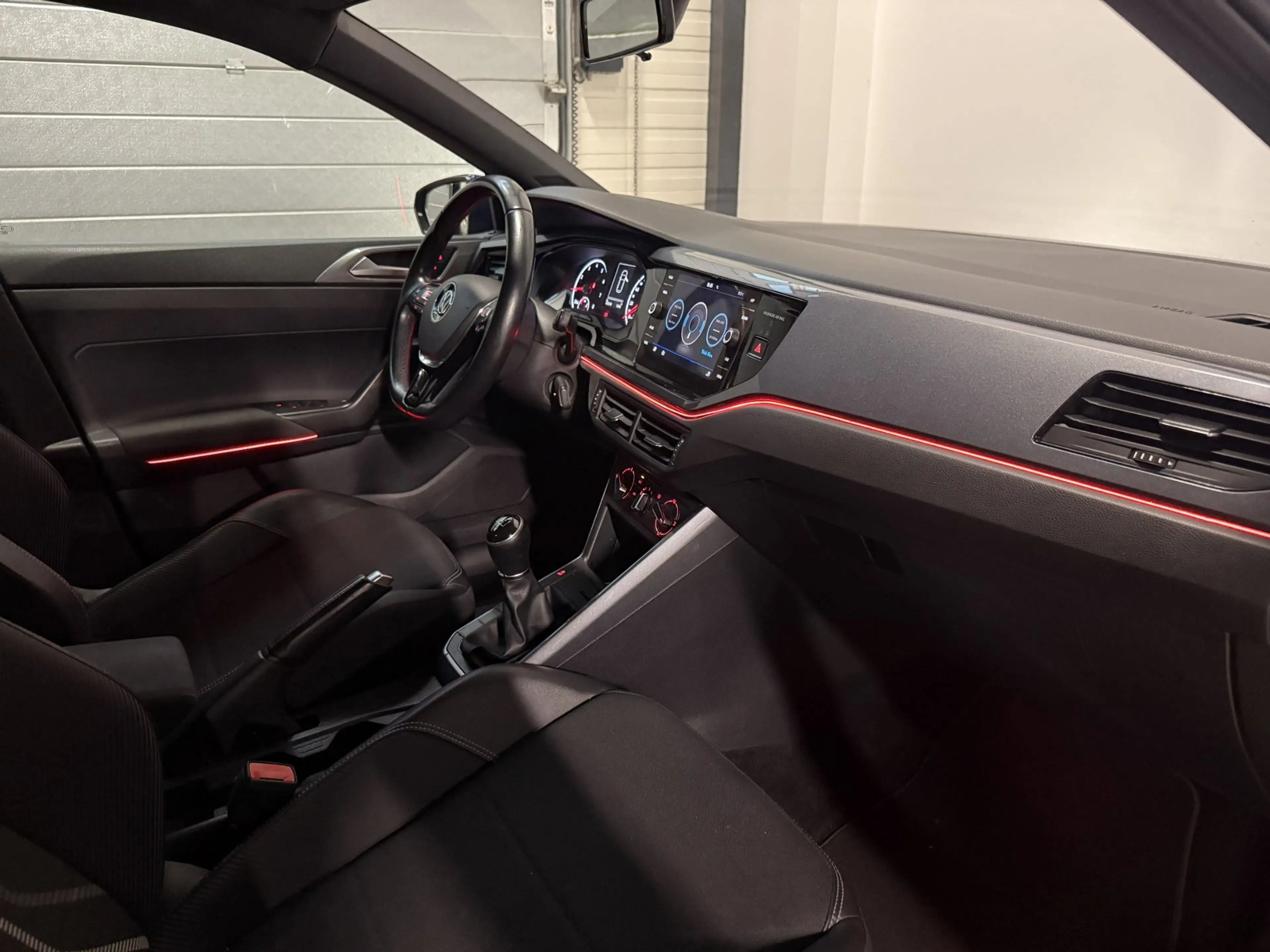 Volkswagen Polo 1.0 TSI Comfortline — photo 12