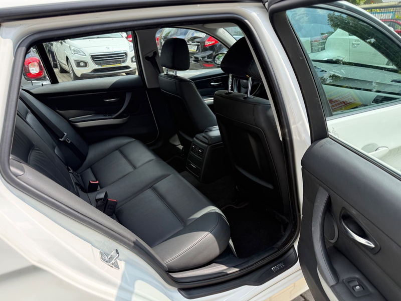 BMW 320 3 Touring 320 d *AUTOMATIK** WENIG KM* — photo 14