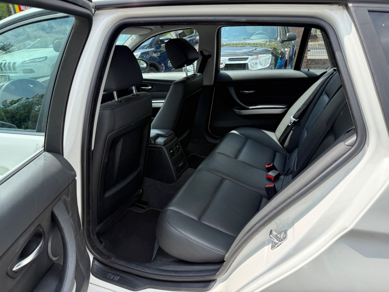 BMW 320 3 Touring 320 d *AUTOMATIK** WENIG KM* — photo 10