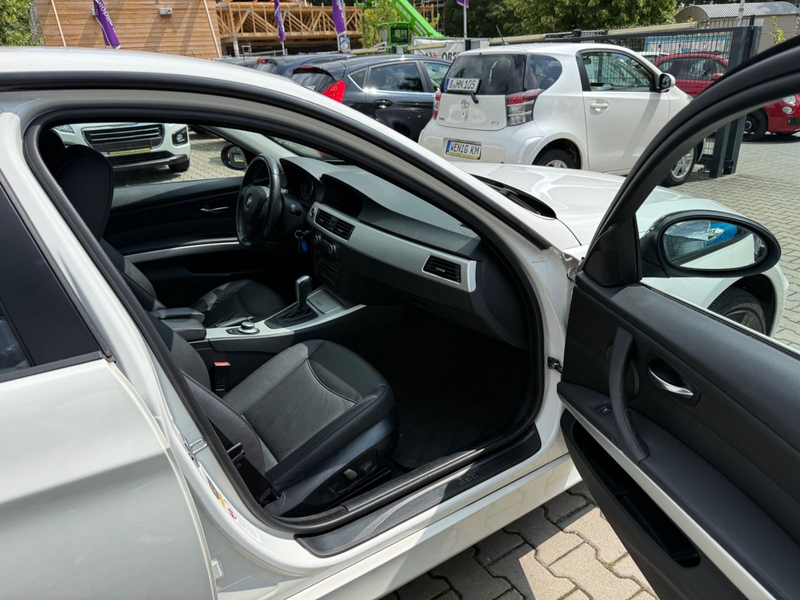 BMW 320 3 Touring 320 d *AUTOMATIK** WENIG KM* — photo 9
