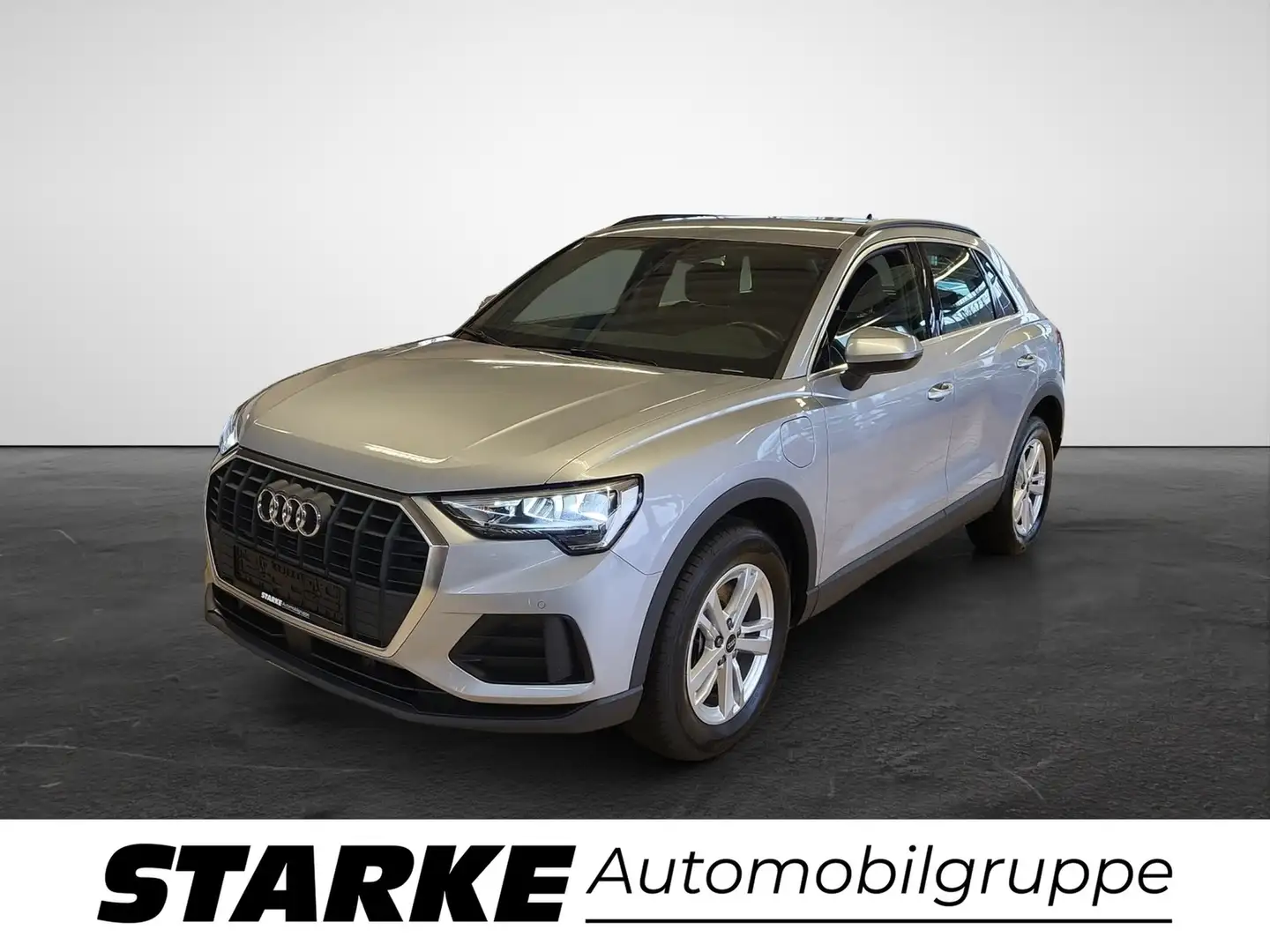 Audi Q3 45 TFSI e S tronic basis LED Navi SONOS Kamera Silber - 1
